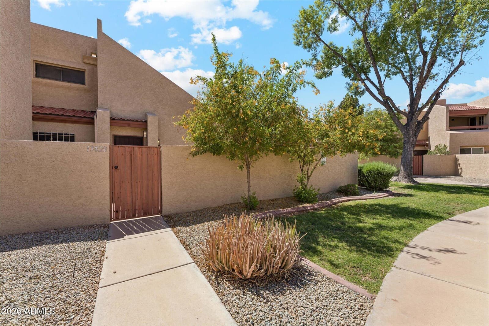 13820 N 42ND Avenue, Phoenix, AZ 85053 — photo 4 of 25
