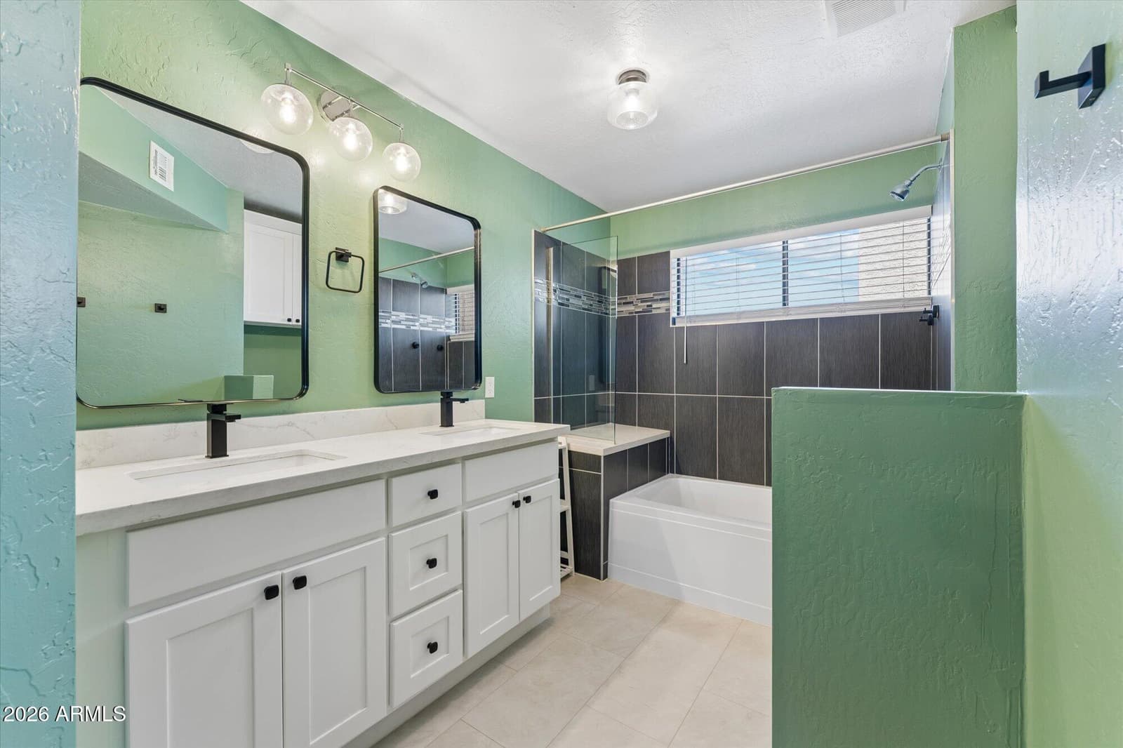 13820 N 42ND Avenue, Phoenix, AZ 85053 — photo 14 of 25