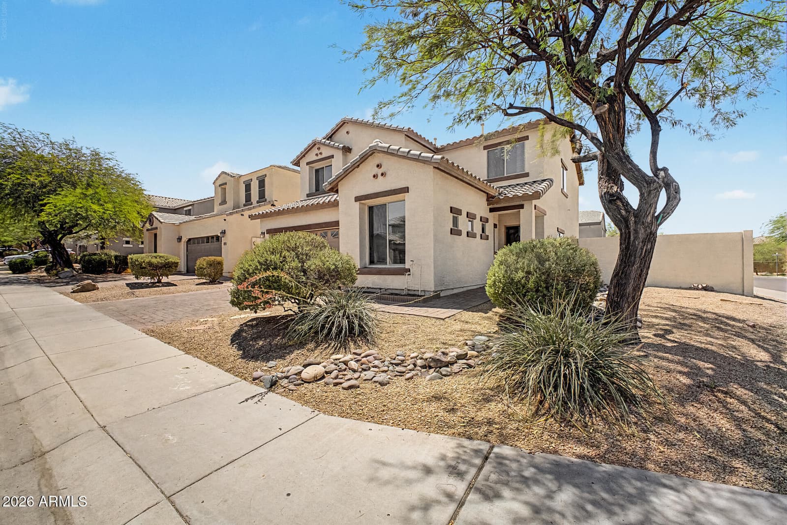2417 W Barwick Drive, Phoenix, AZ 85085 — photo 3 of 34