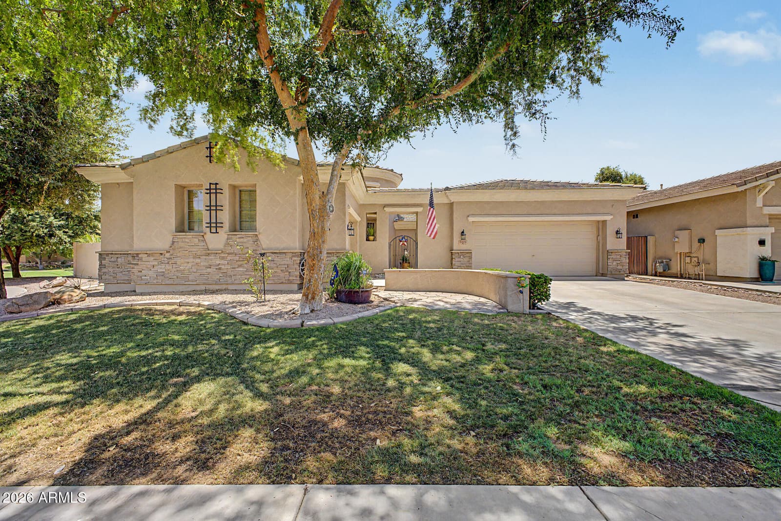 3225 E CARDINAL Court, Chandler, AZ 85286 — photo 1 of 49