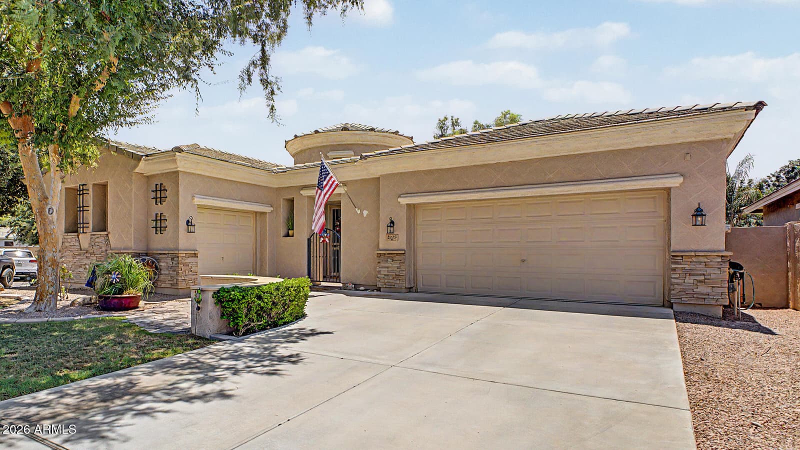 3225 E CARDINAL Court, Chandler, AZ 85286 — photo 6 of 49