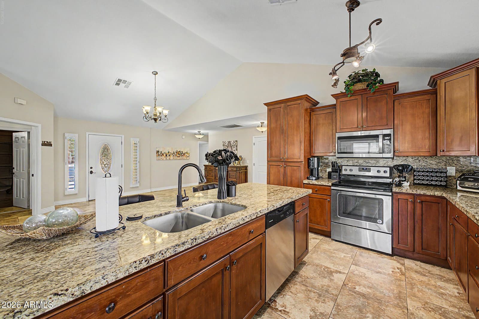 11915 N 79TH Avenue, Peoria, AZ 85345 — photo 15 of 33