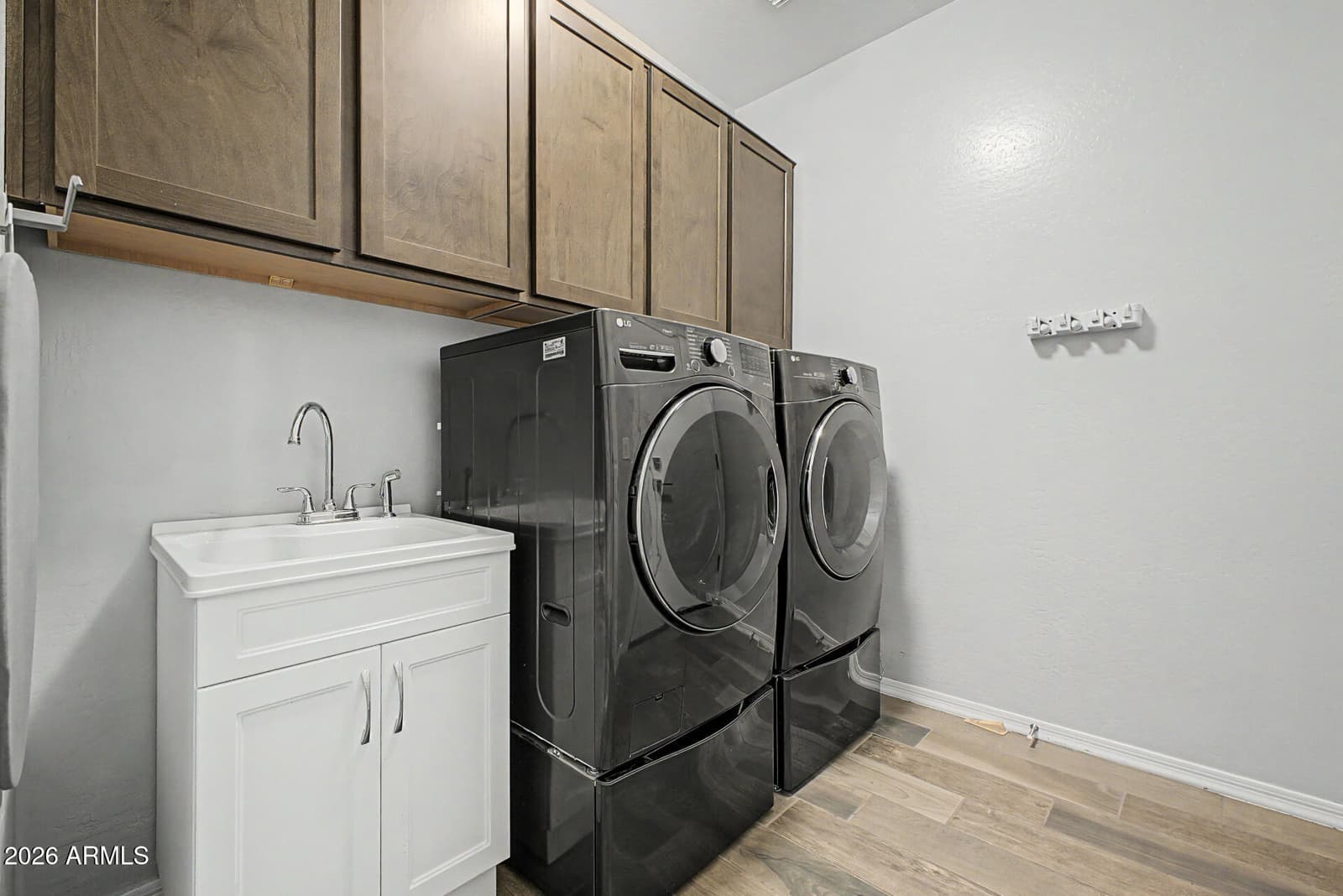 7518 S 28TH Place, Phoenix, AZ 85042 — photo 16 of 19