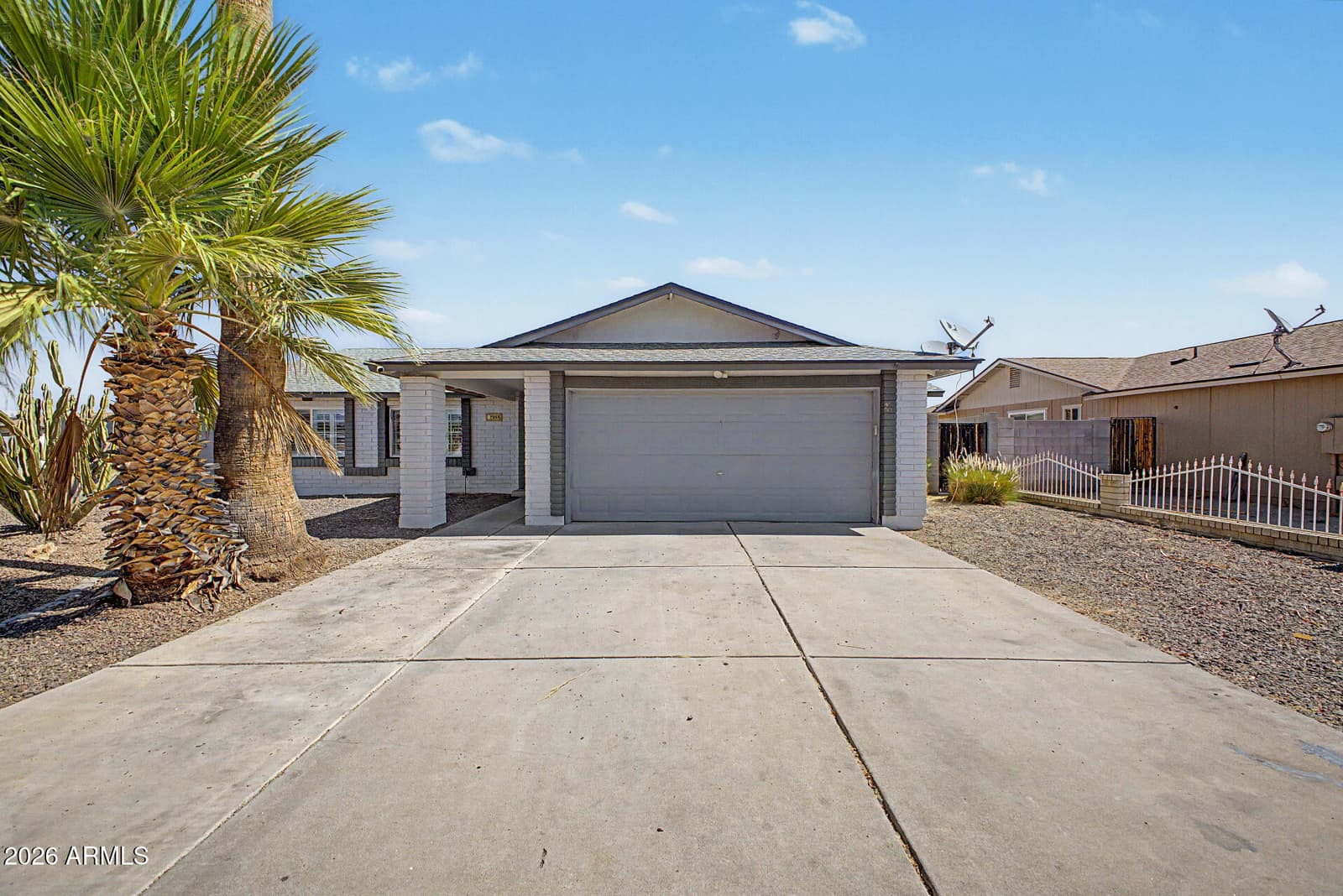 7244 W Sunnyslope Lane, Peoria, AZ 85345 — photo 2 of 23