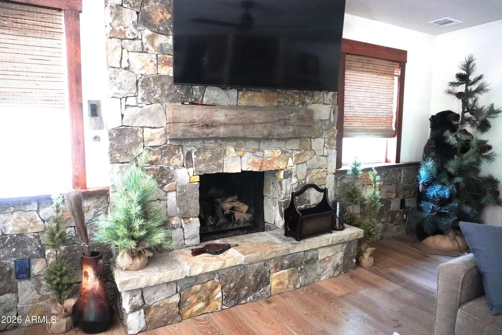 1568 N WAKONDA Street, Flagstaff, AZ 86004 — photo 3 of 32