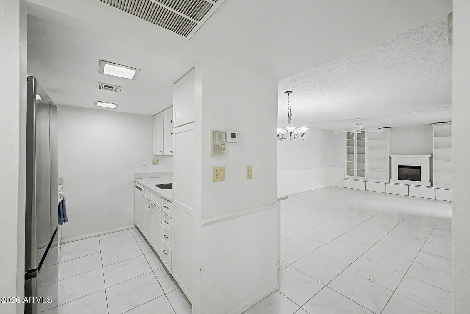 3033 E Devonshire Avenue 1021, Phoenix, AZ 85016 — photo 4 of 19