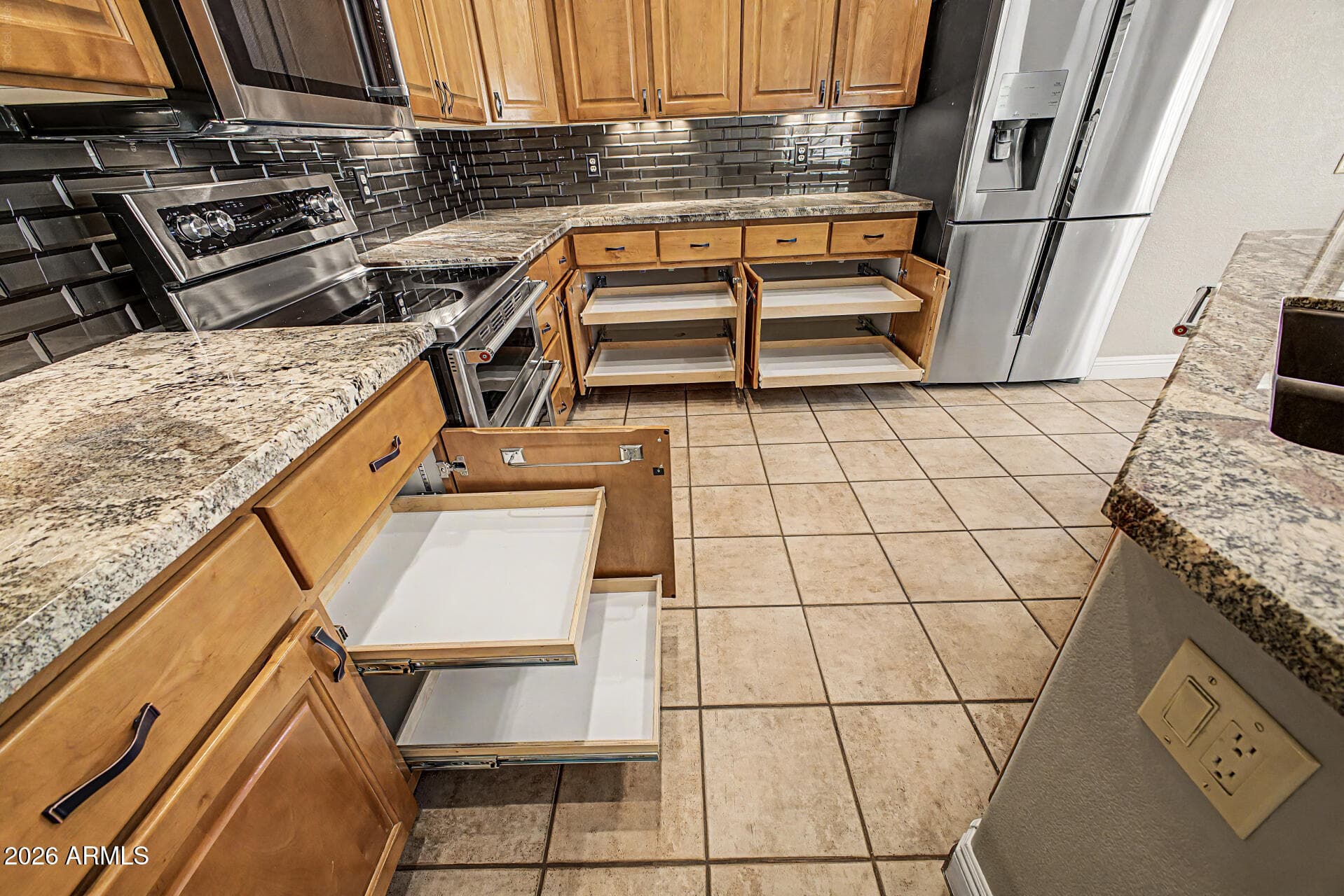 9011 E NACOMA Drive, Sun Lakes, AZ 85248 — photo 10 of 42