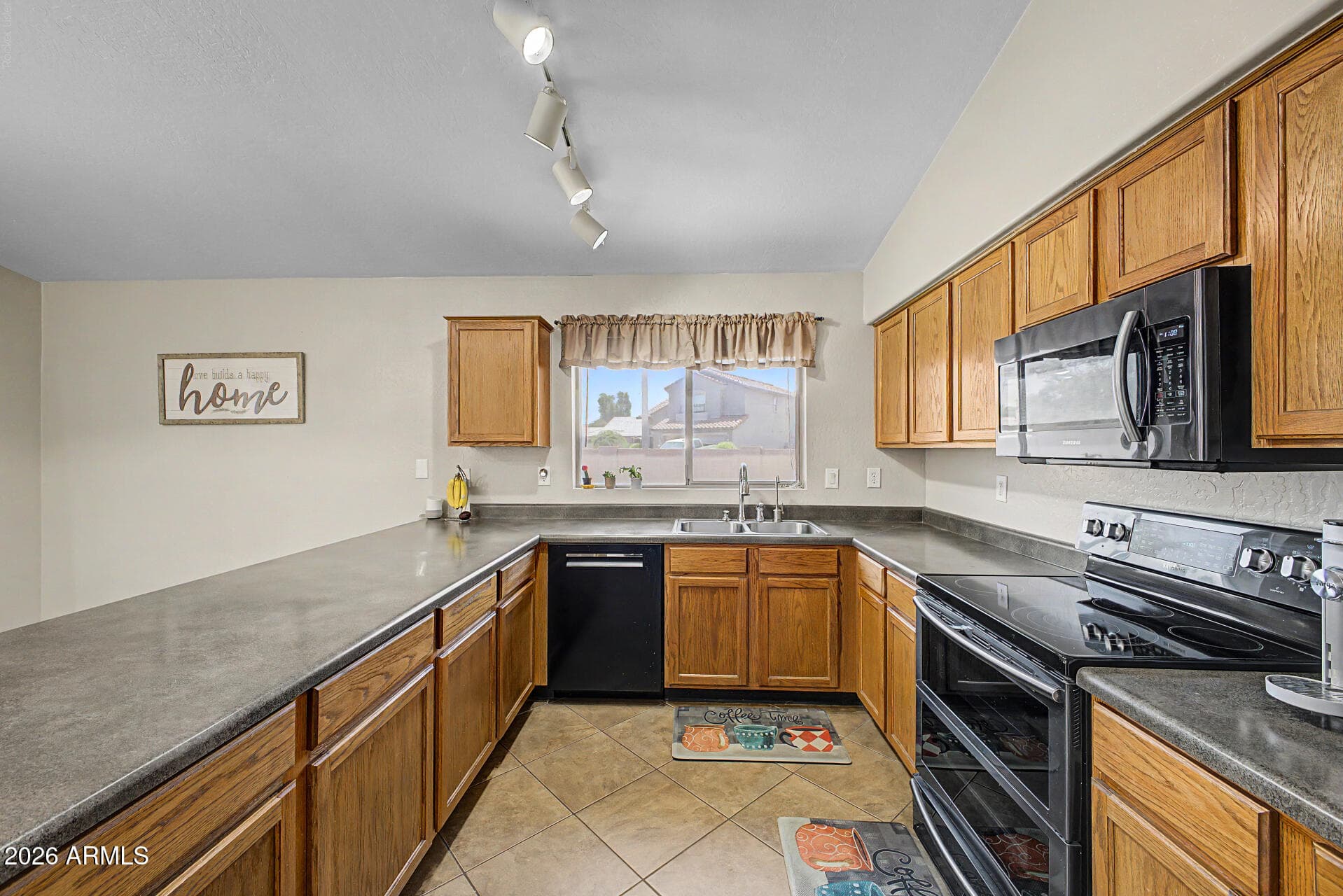 417 S 113TH Avenue, Avondale, AZ 85323 — photo 17 of 36