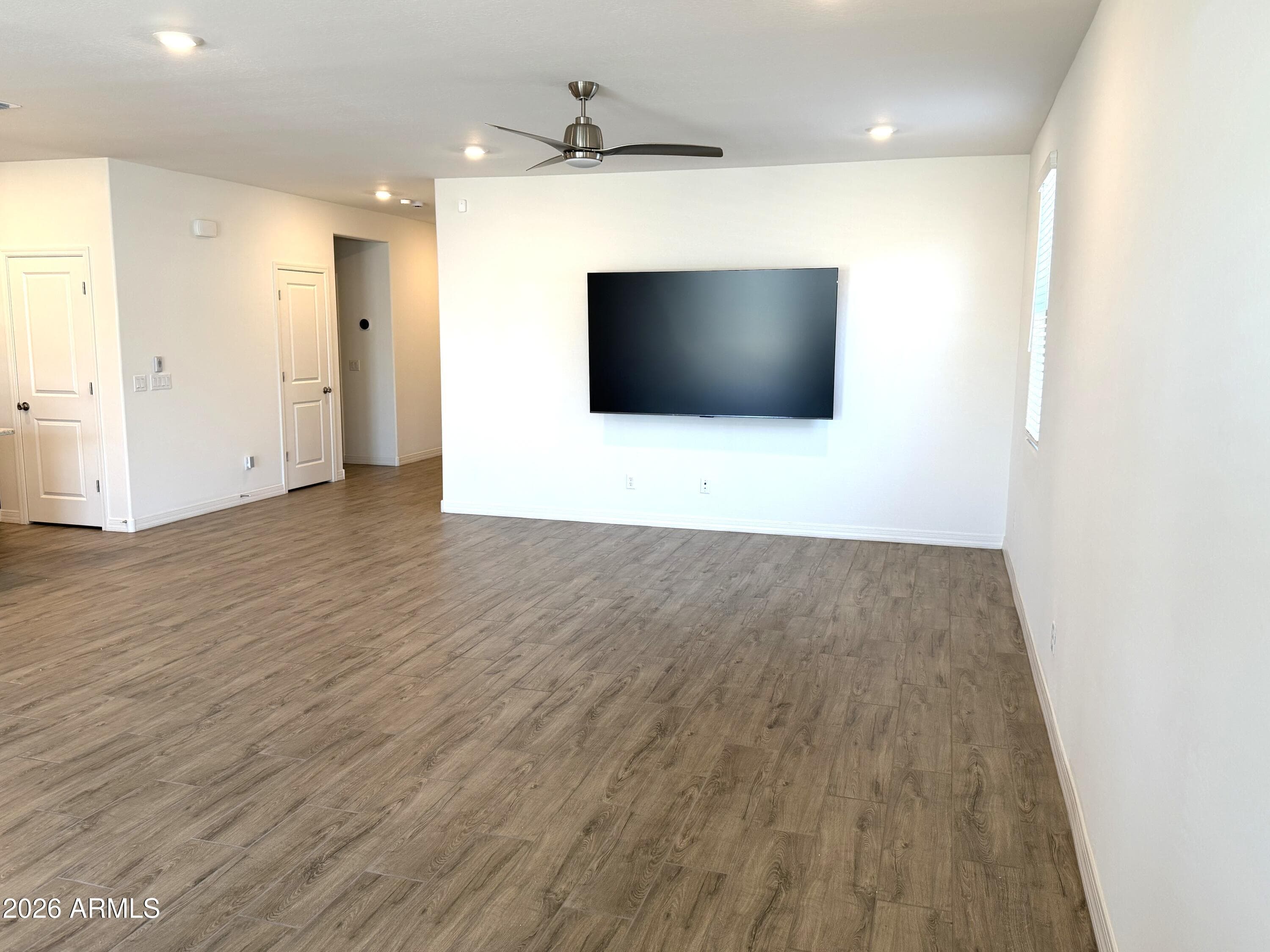 2534 W CHANUTE Pass, Phoenix, AZ 85041 — photo 7 of 25
