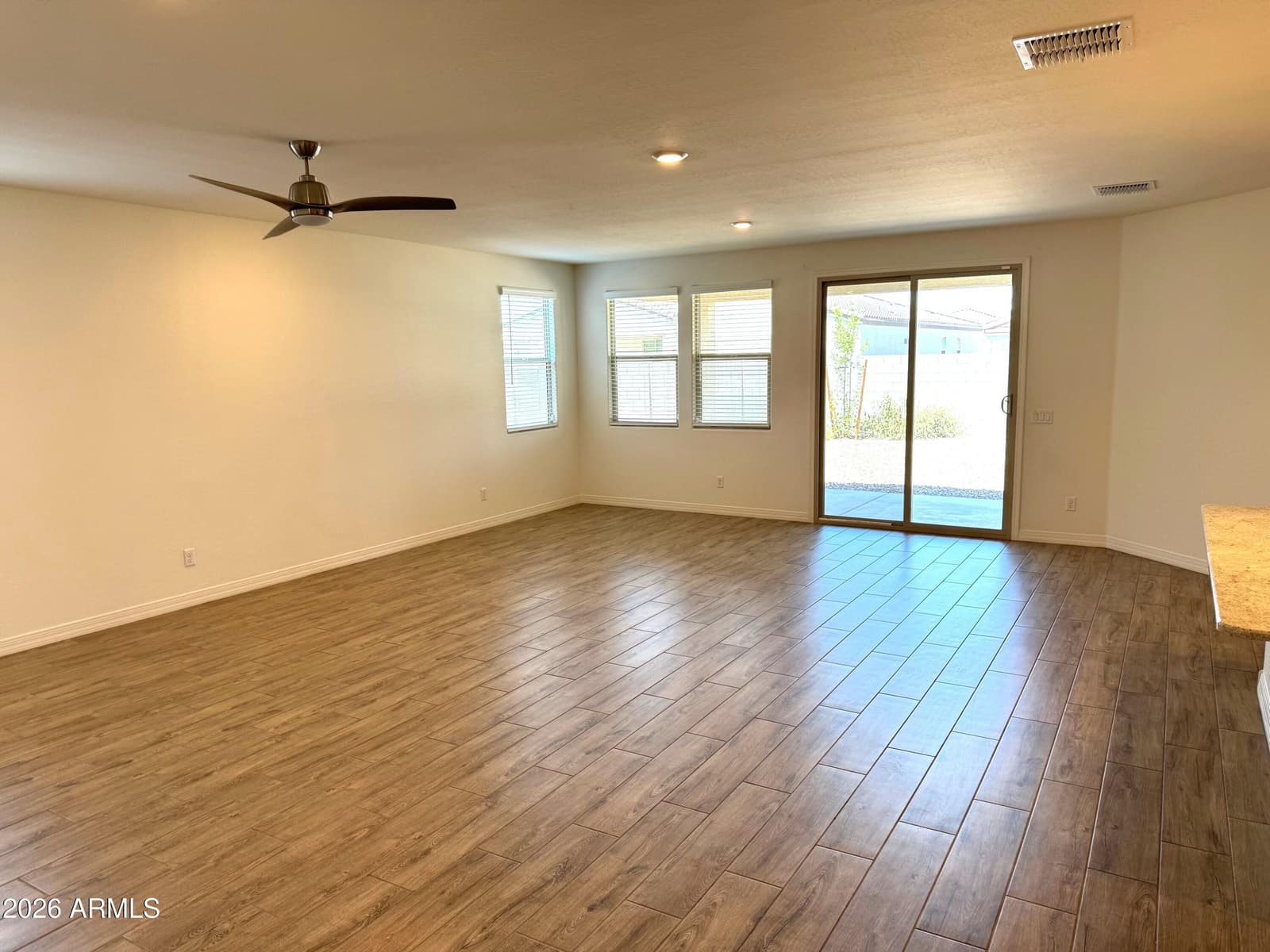 2534 W CHANUTE Pass, Phoenix, AZ 85041 — photo 9 of 25