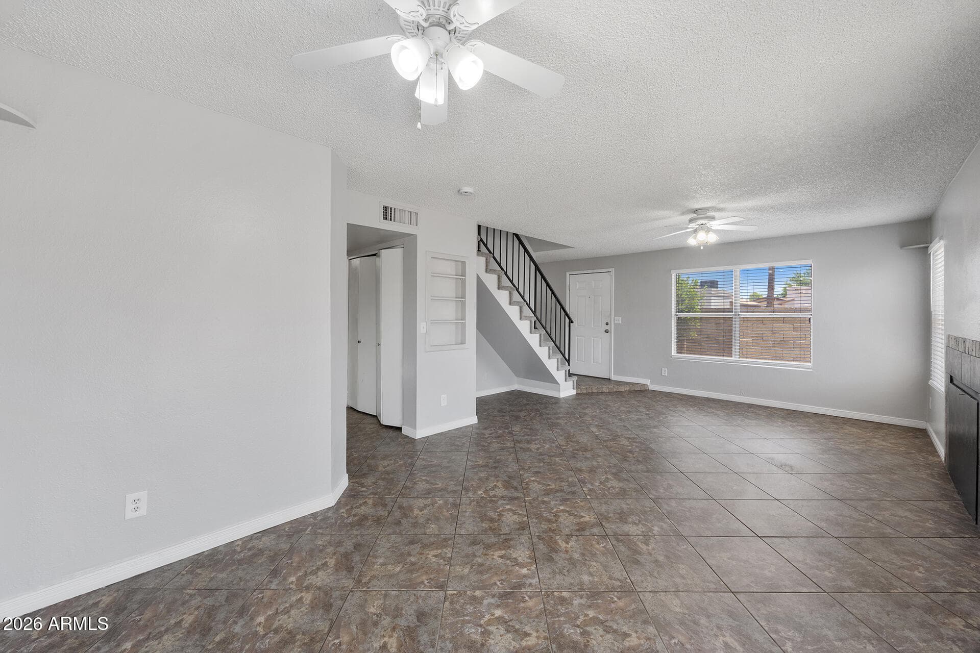 4055 E CAMINO Street, Mesa, AZ 85205 — photo 3 of 43