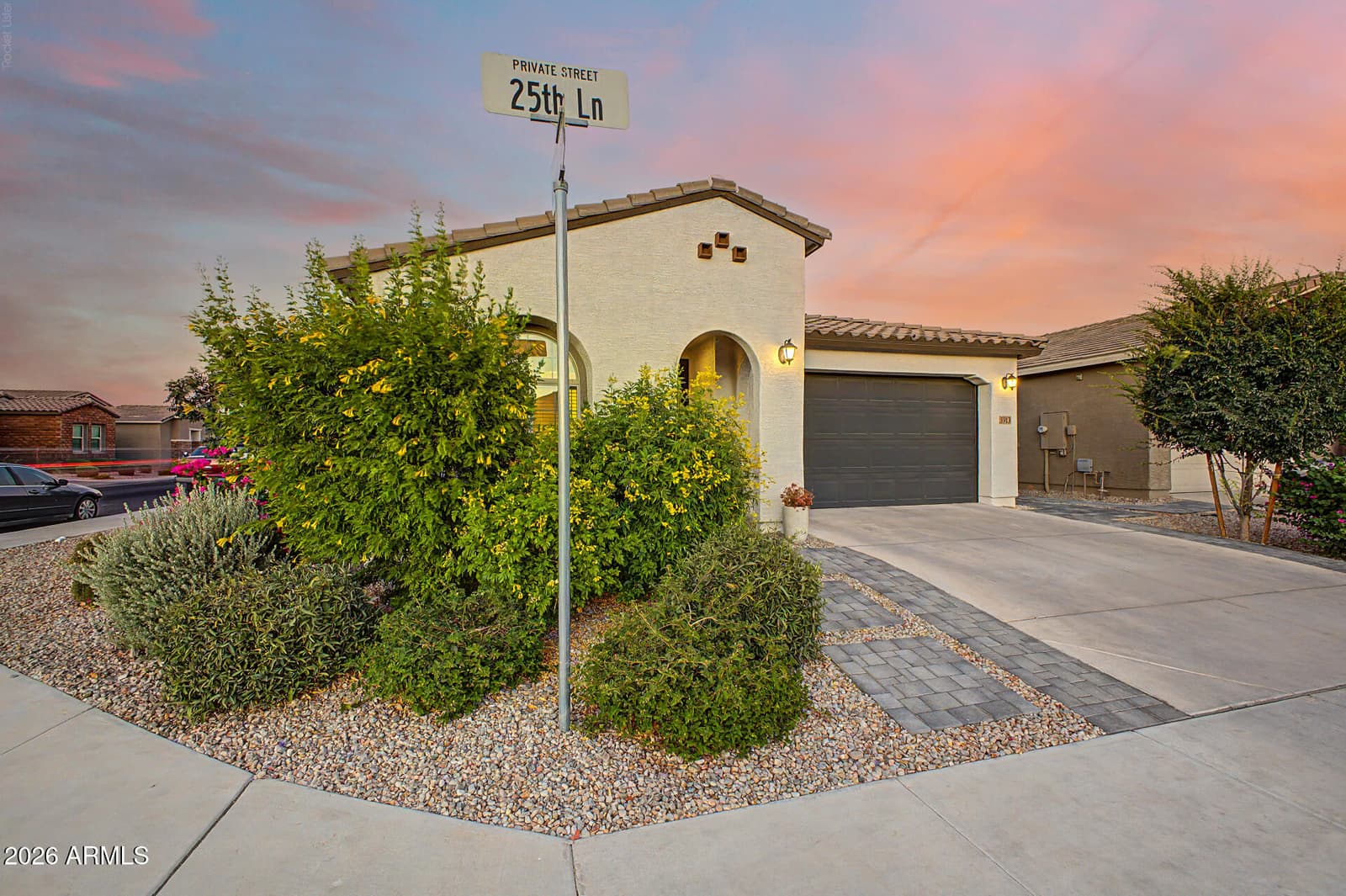 5913 S 25TH Lane, Phoenix, AZ 85041 — photo 3 of 71