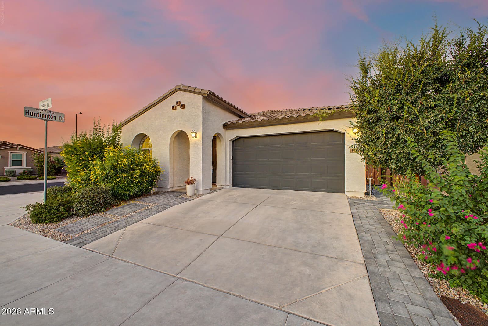 5913 S 25TH Lane, Phoenix, AZ 85041 — photo 5 of 71