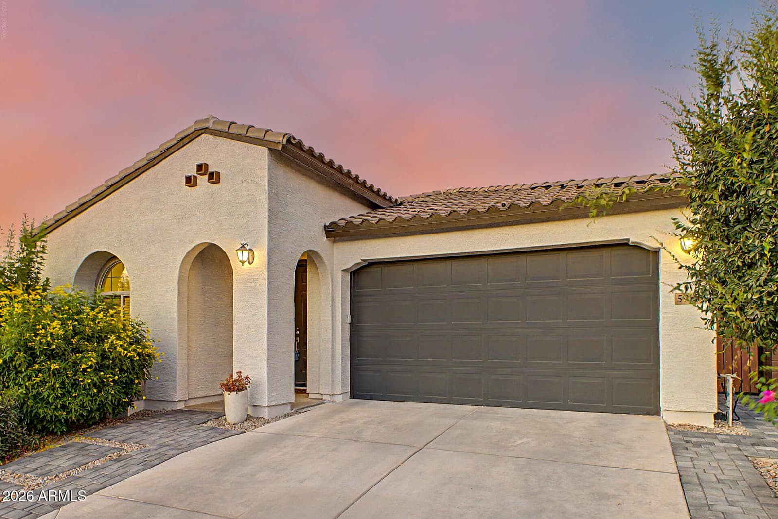 5913 S 25TH Lane, Phoenix, AZ 85041 — photo 6 of 71