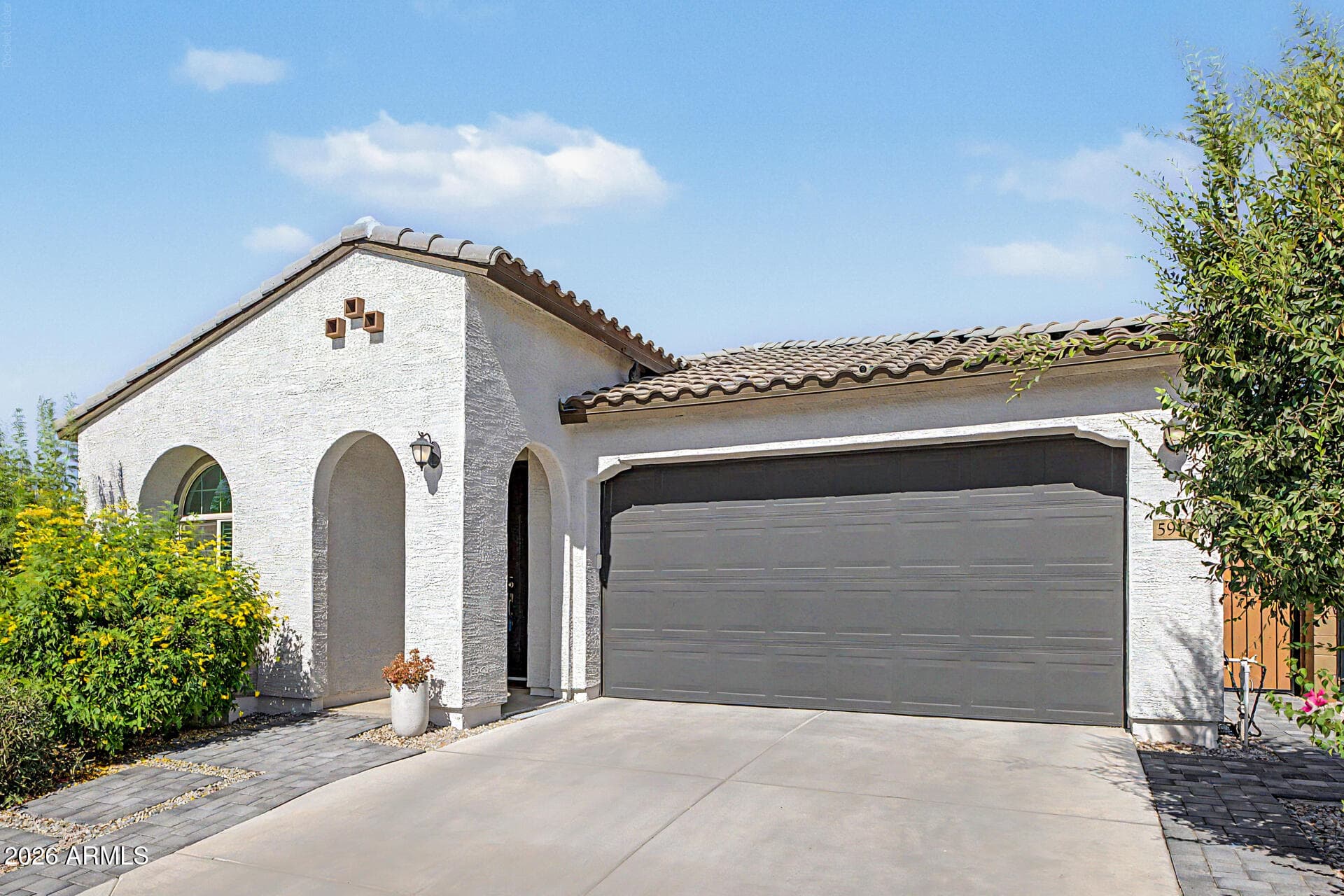 5913 S 25TH Lane, Phoenix, AZ 85041 — photo 11 of 71