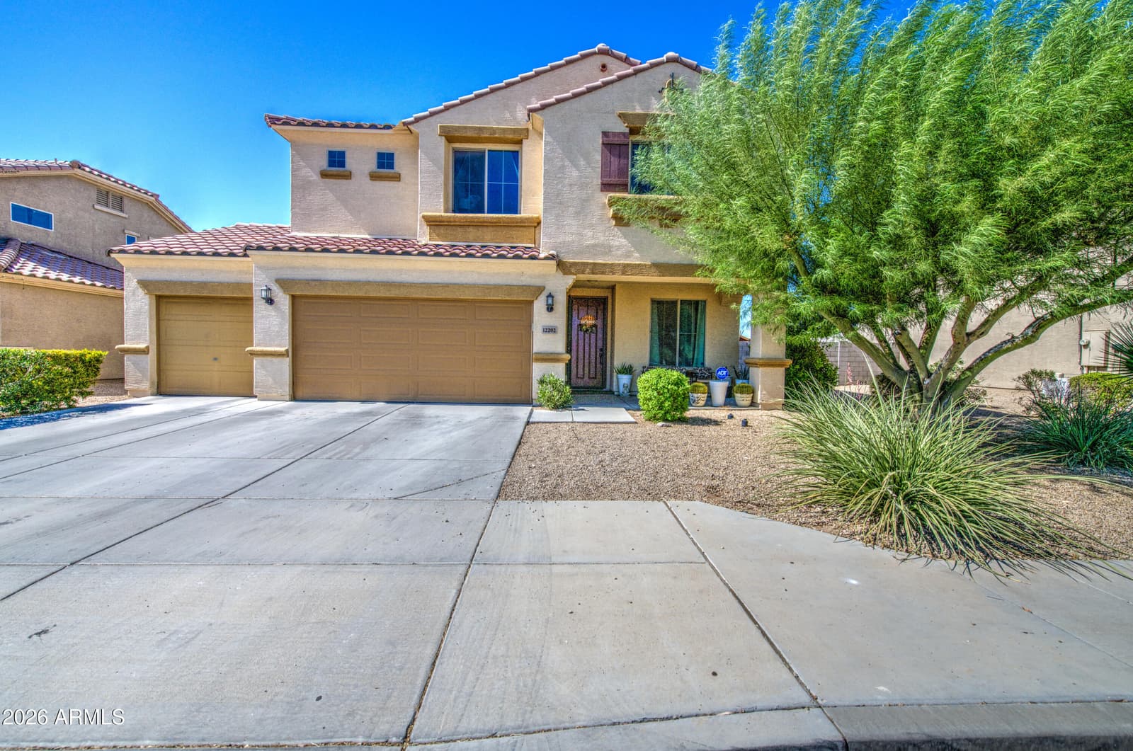 12202 W DEL RIO Lane, Avondale, AZ 85323 — photo 2 of 49