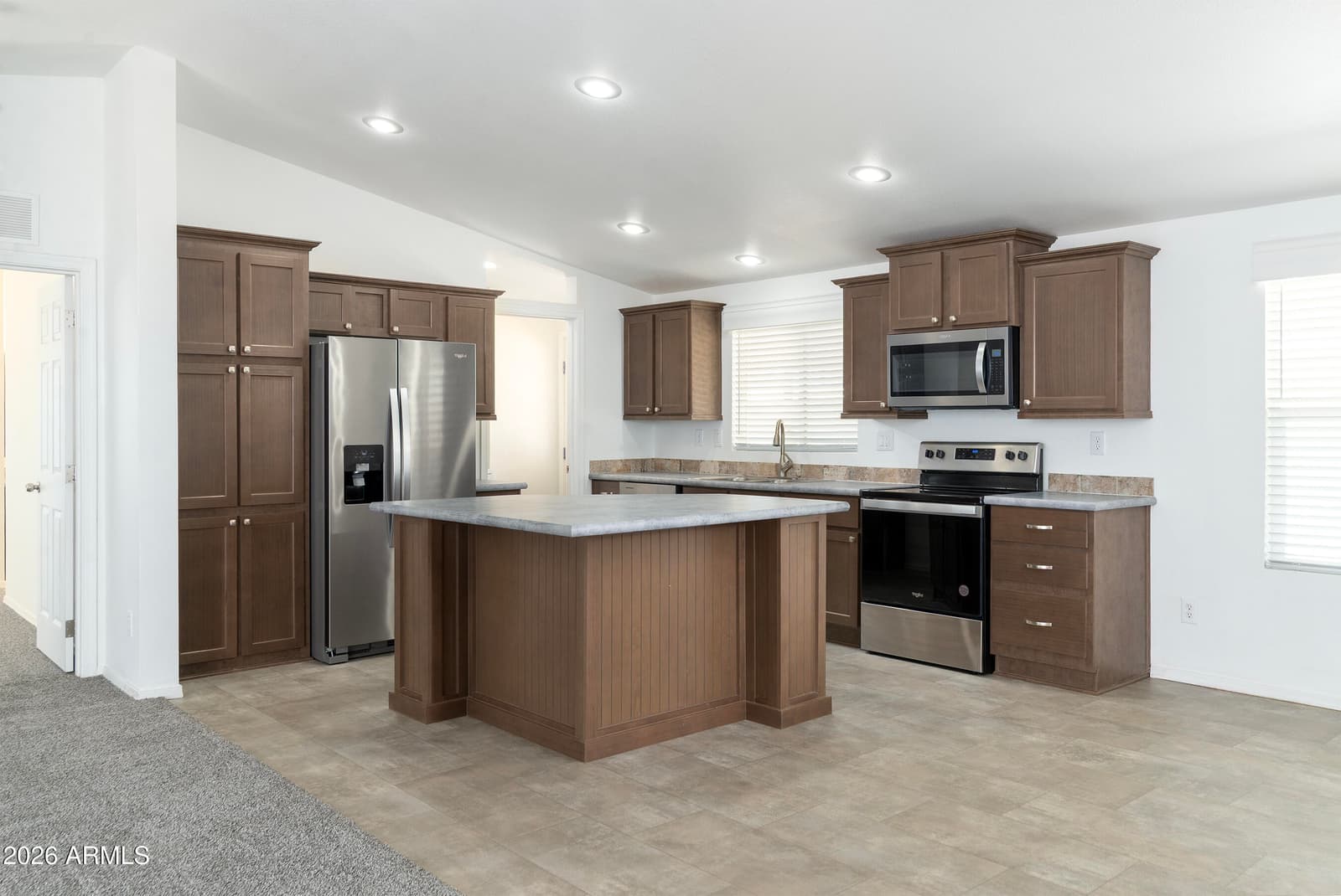 8601 N 71st Avenue 70, Glendale, AZ 85301 — photo 1 of 33