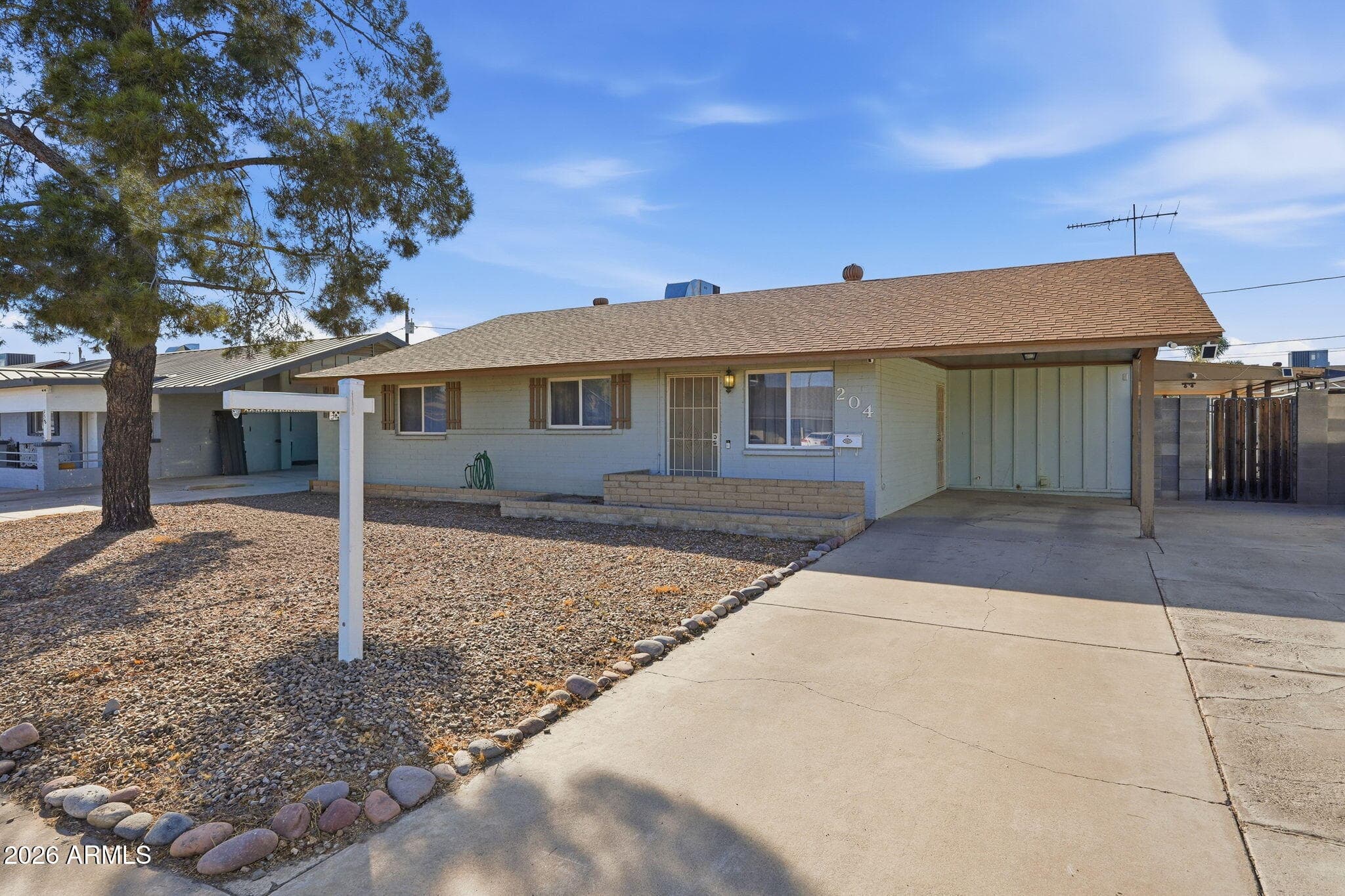 204 E HAMPTON Avenue, Mesa, AZ 85210 — photo 2 of 35