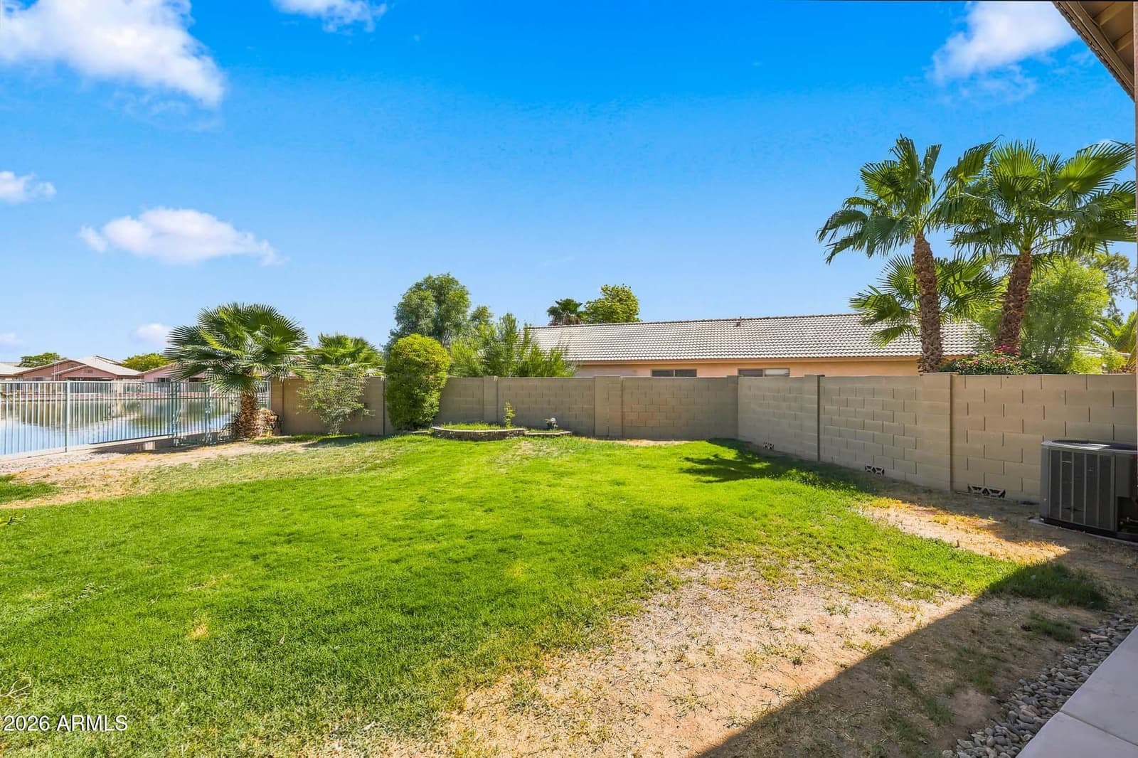 10828 W MONTE VISTA Road, Avondale, AZ 85392 — photo 7 of 32