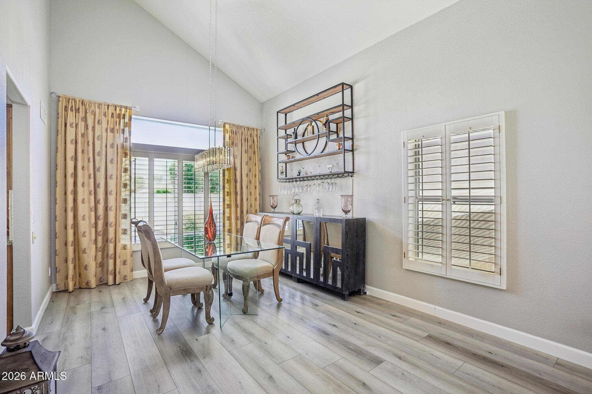 704 E WINDSOR Drive, Gilbert, AZ 85296 — photo 9 of 39