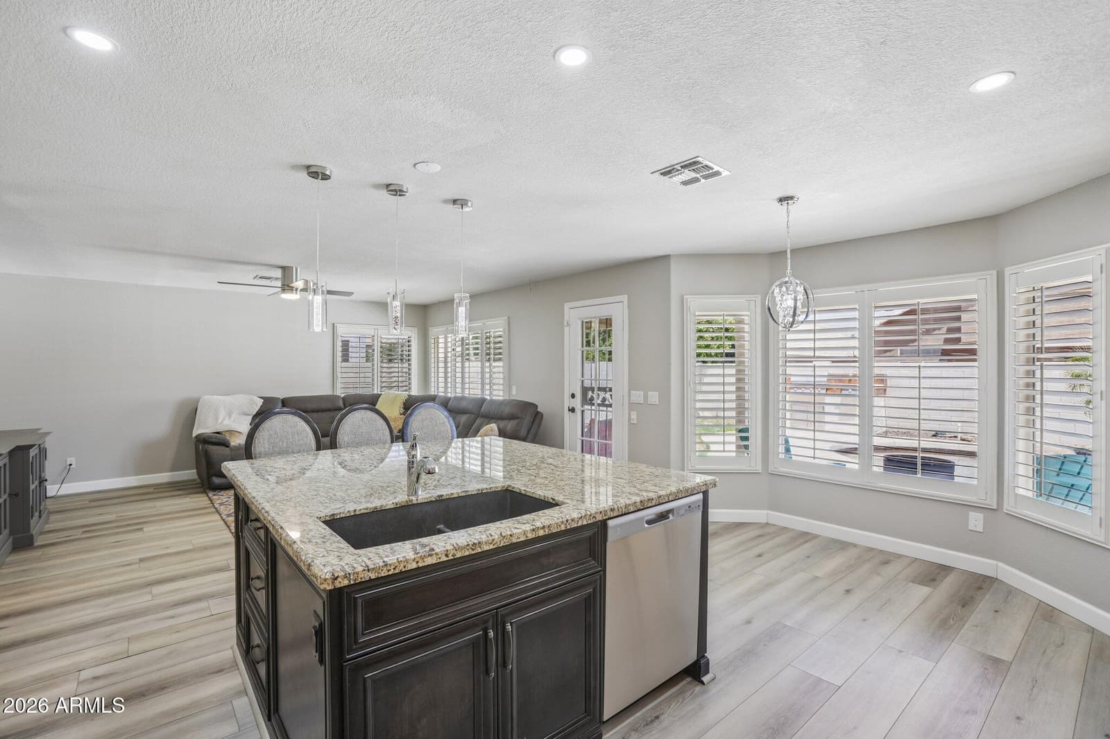 704 E WINDSOR Drive, Gilbert, AZ 85296 — photo 13 of 39
