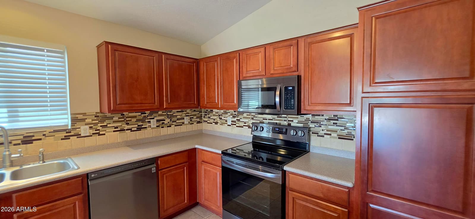 15213 N LUNA Street, El Mirage, AZ 85335 — photo 7 of 39