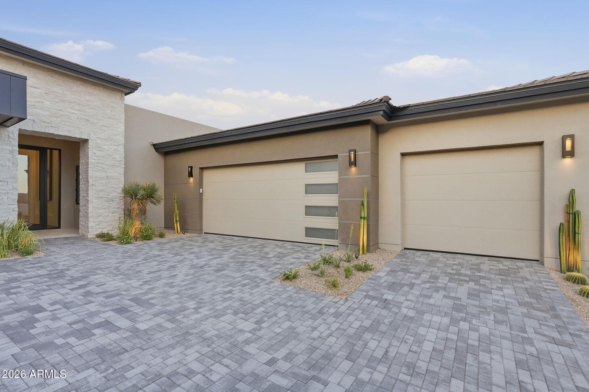 5141 N ASCENT Drive, Scottsdale, AZ 85251 — photo 2 of 43