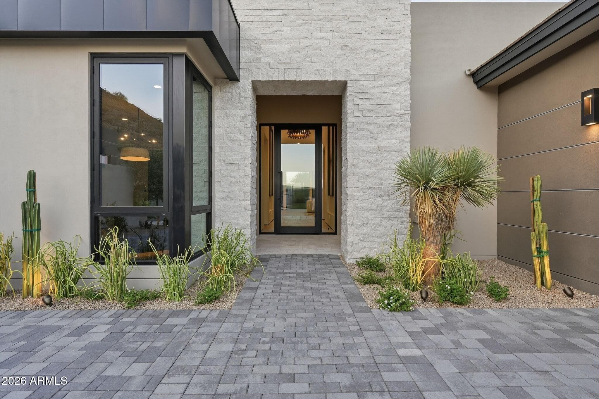 5141 N ASCENT Drive, Scottsdale, AZ 85251 — photo 3 of 43