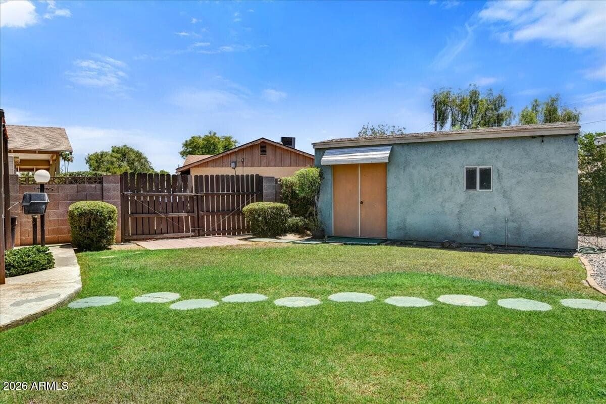 7362 N 38TH Avenue, Phoenix, AZ 85051 — photo 5 of 26