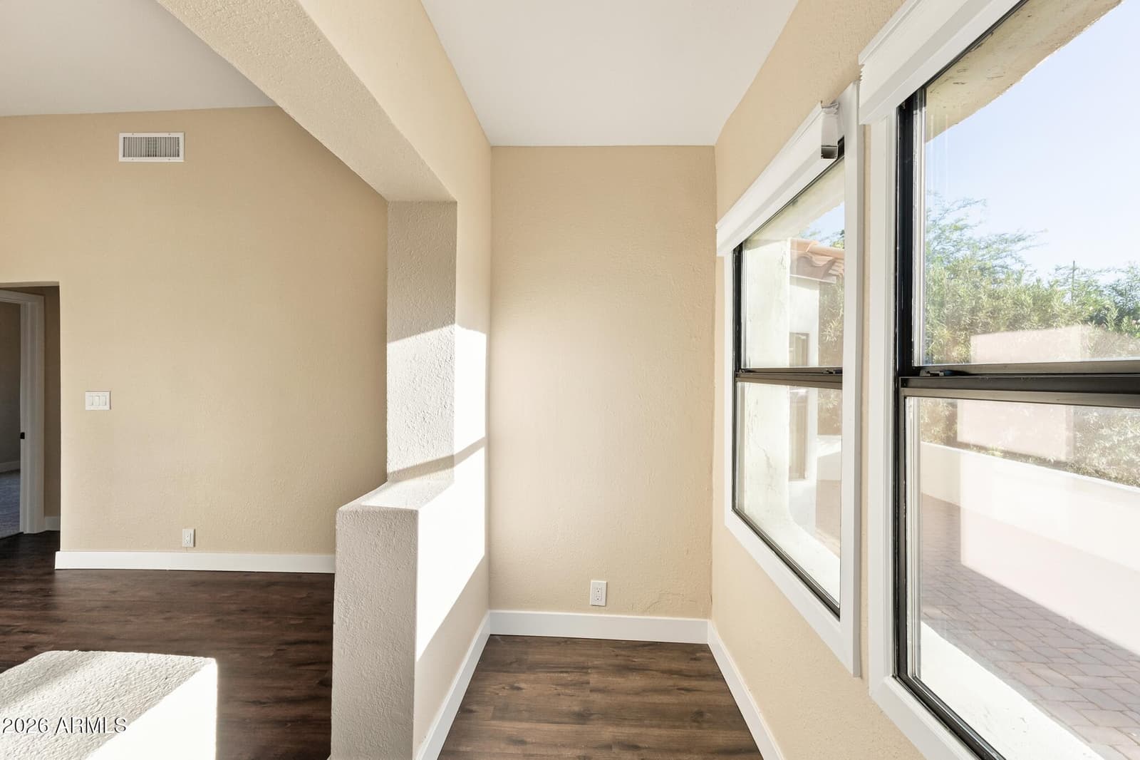 1629 N 17TH Avenue, Phoenix, AZ 85007 — photo 11 of 46