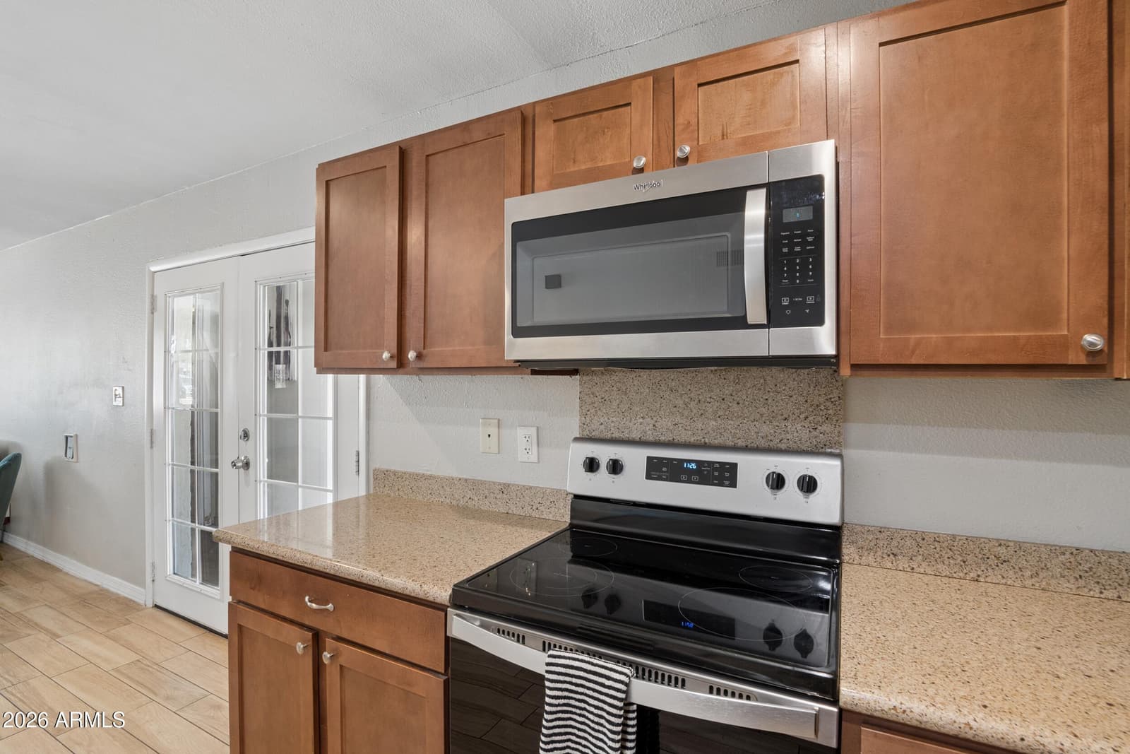 2131 W EDGEWOOD Avenue, Mesa, AZ 85202 — photo 10 of 36