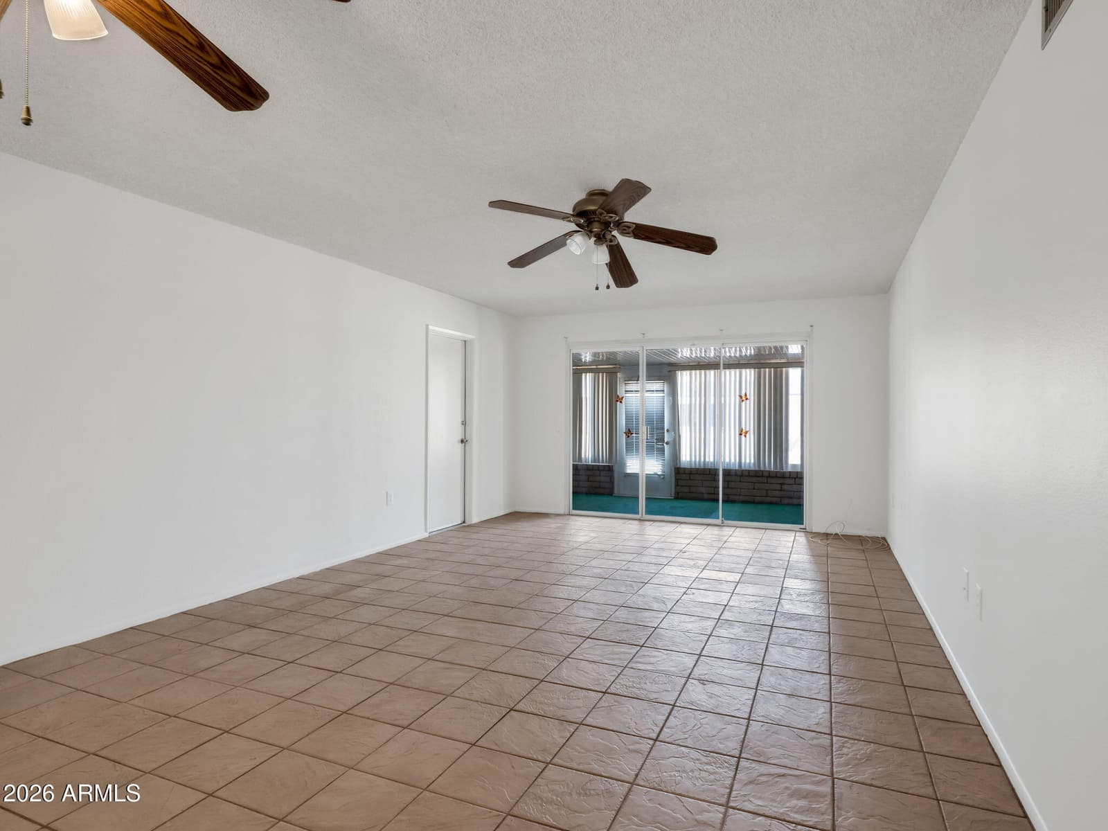 11070 W PLEASANT VALLEY Road, Sun City, AZ 85351 — photo 16 of 22