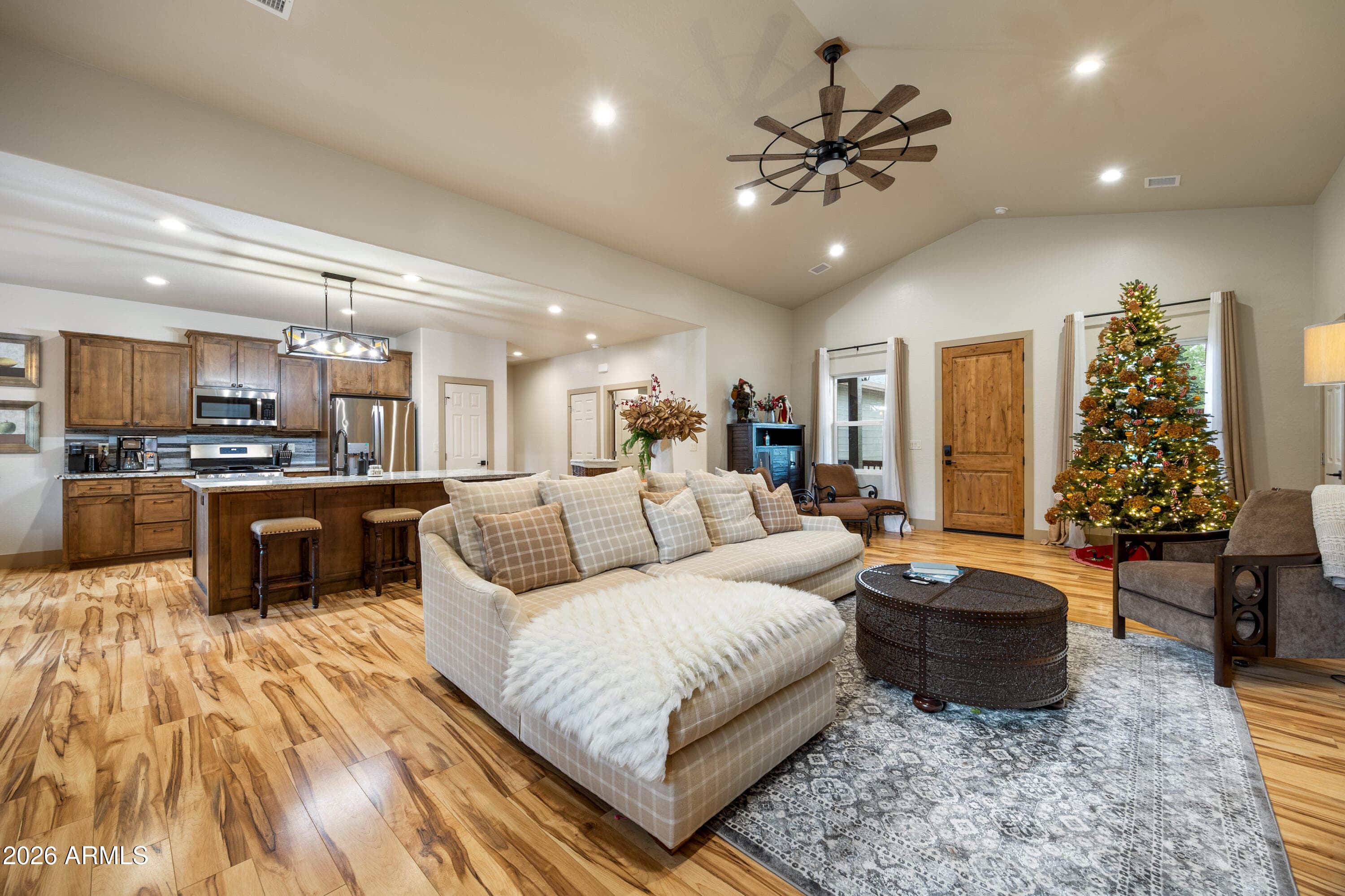 2554 S WILLOW Way, Pinetop-Lakeside, AZ 85929 — photo 12 of 40