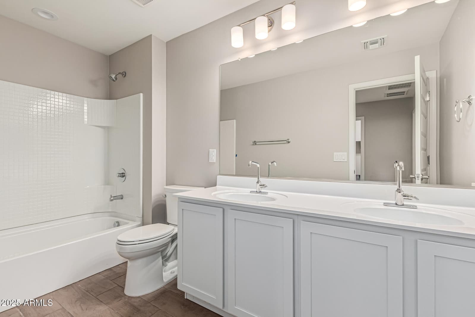 733 E COMMONWEALTH Avenue 23, Chandler, AZ 85225 — photo 24 of 29