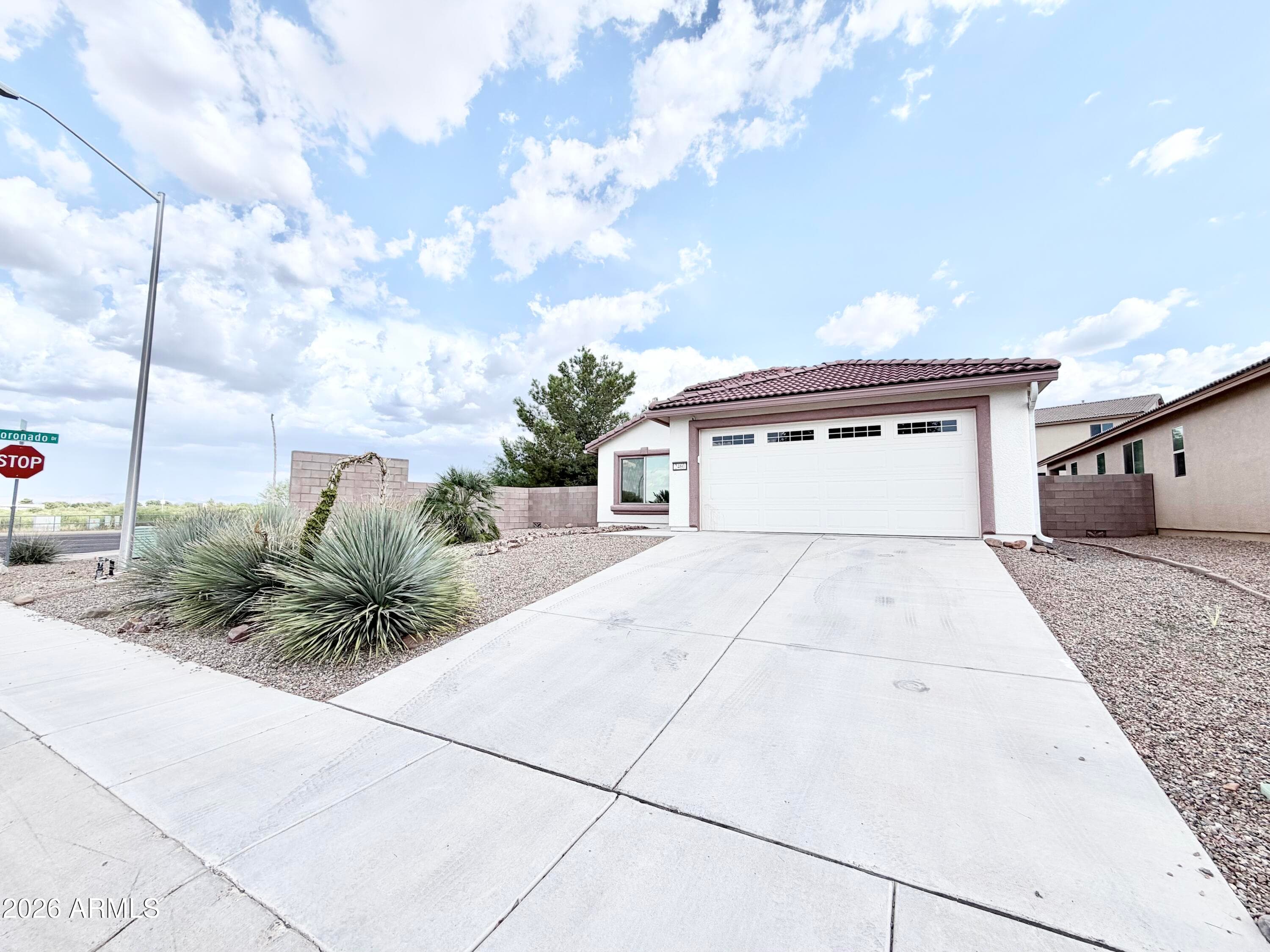 2460 JACKS Drive, Sierra Vista, AZ 85635 — photo 4 of 32
