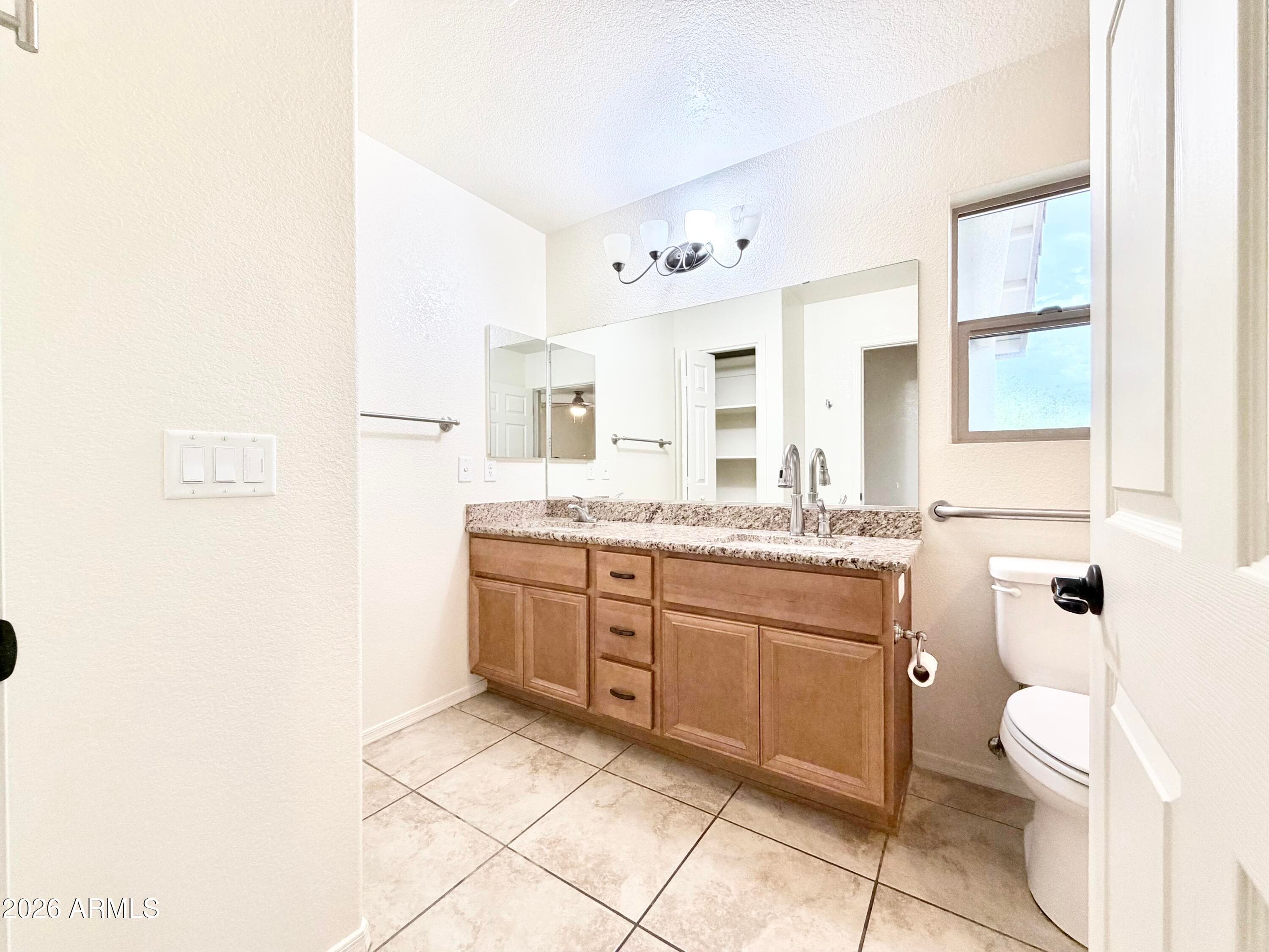 2460 JACKS Drive, Sierra Vista, AZ 85635 — photo 13 of 32