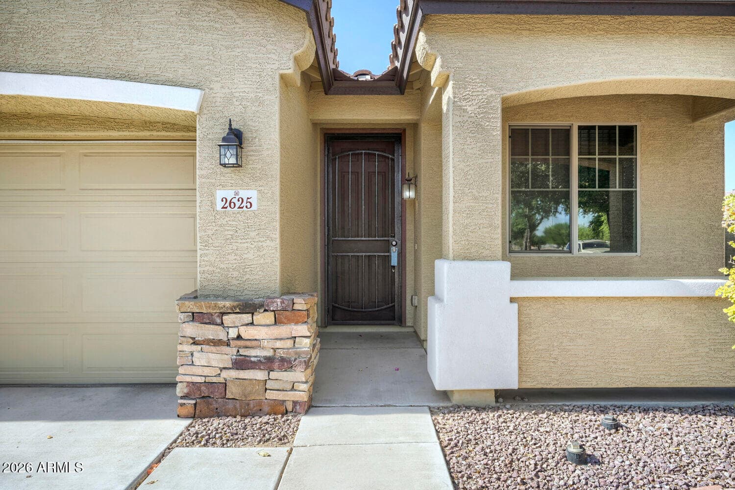 2625 W BEVERLY Road W, Phoenix, AZ 85041 — photo 5 of 29