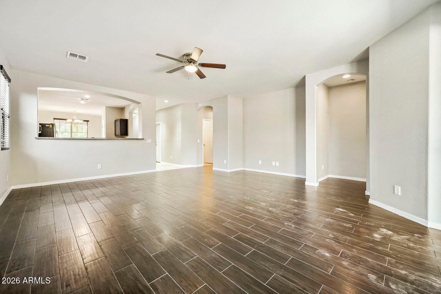 2625 W BEVERLY Road W, Phoenix, AZ 85041 — photo 8 of 29