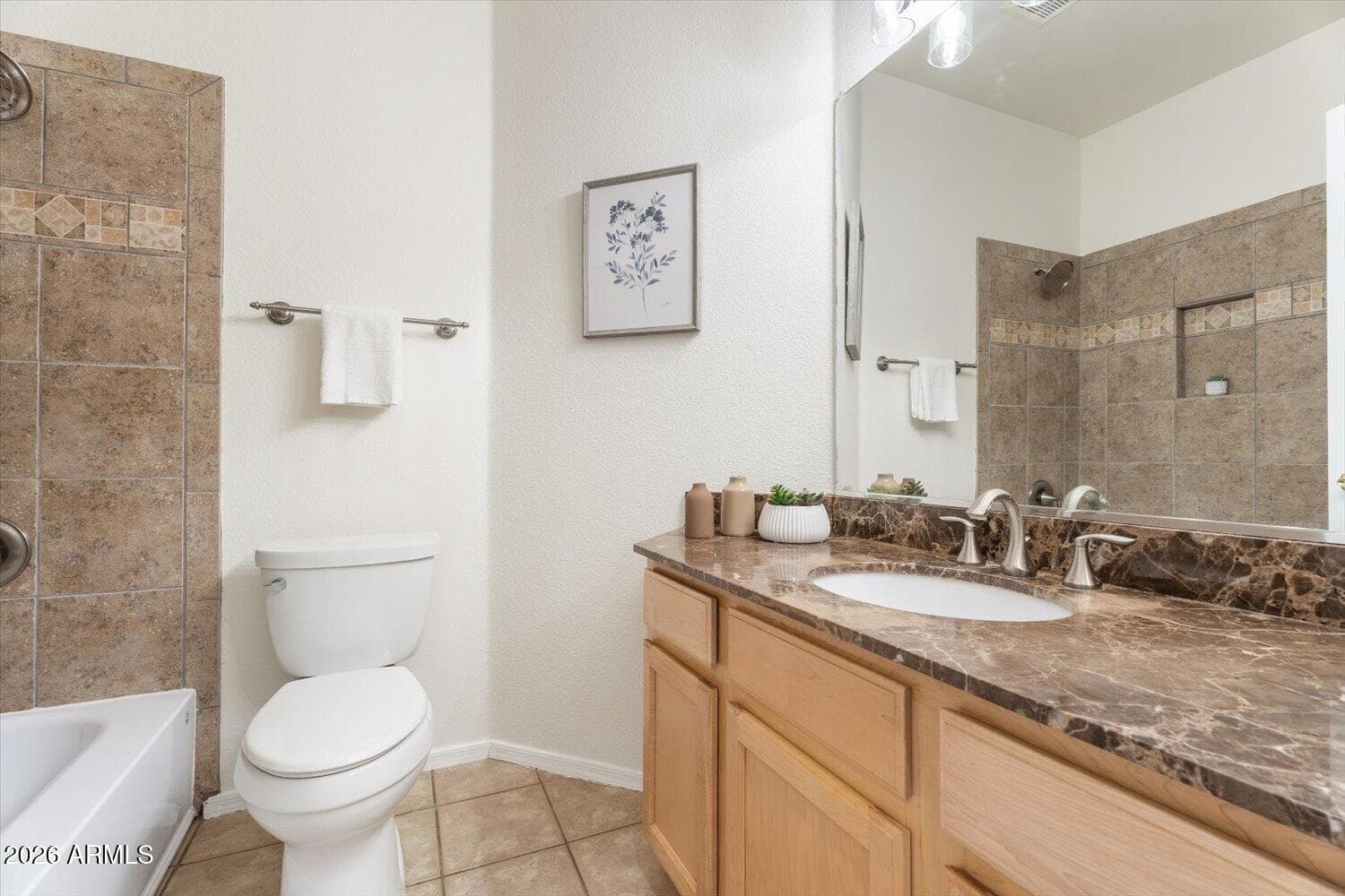 6915 W BLACKHAWK Drive, Glendale, AZ 85308 — photo 12 of 40