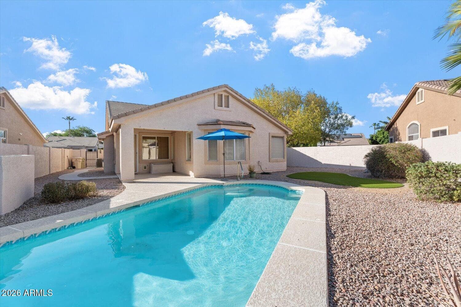 6915 W BLACKHAWK Drive, Glendale, AZ 85308 — photo 17 of 40