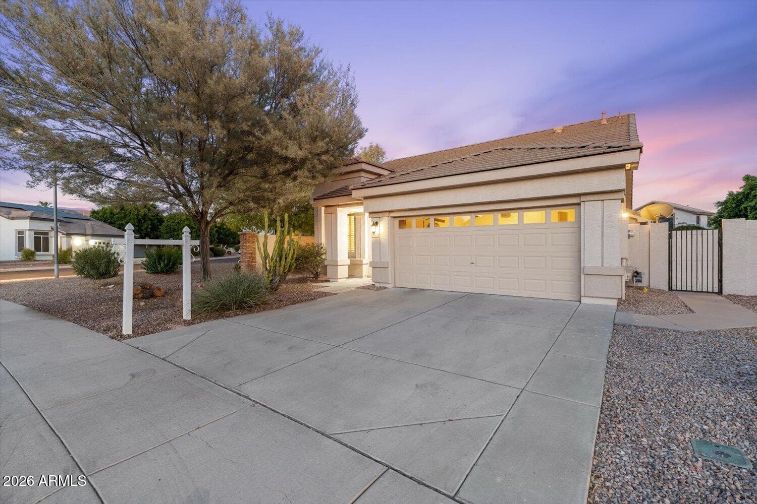 6915 W BLACKHAWK Drive, Glendale, AZ 85308 — photo 31 of 40