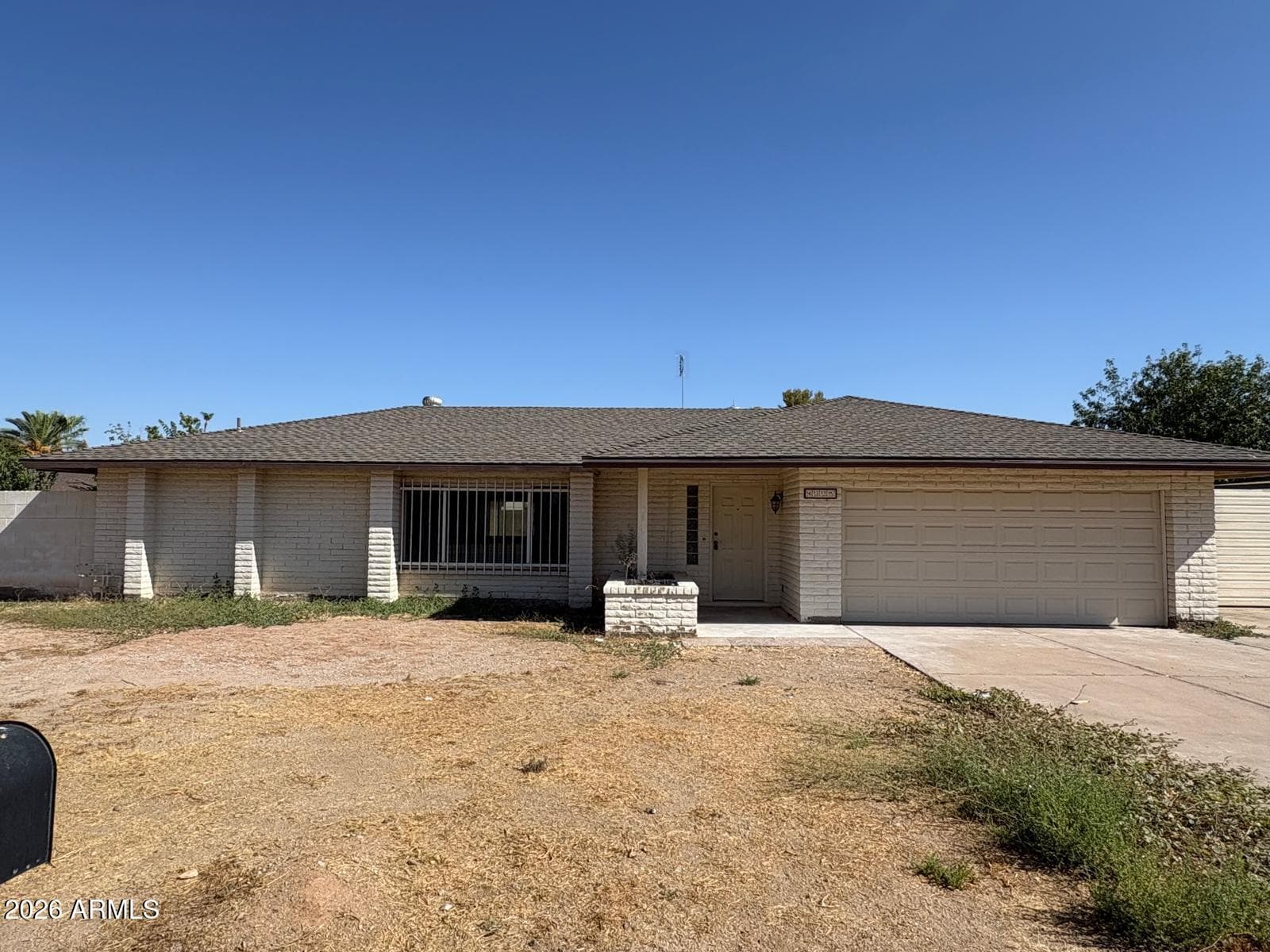 4325 E SHANGRI LA Road, Phoenix, AZ 85028 — photo 1 of 8