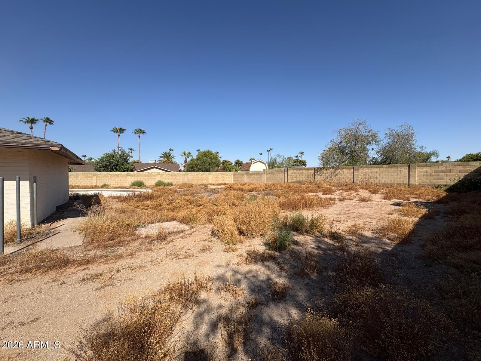 4325 E SHANGRI LA Road, Phoenix, AZ 85028 — photo 7 of 8