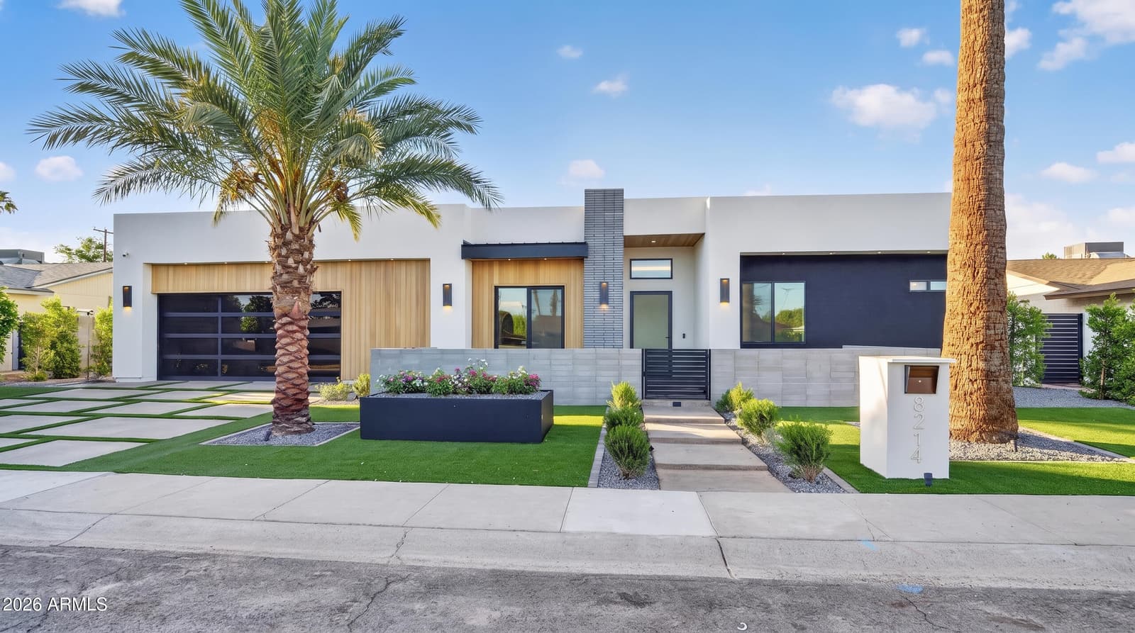 8214 E Hazelwood Street, Scottsdale, AZ 85251 — photo 3 of 60
