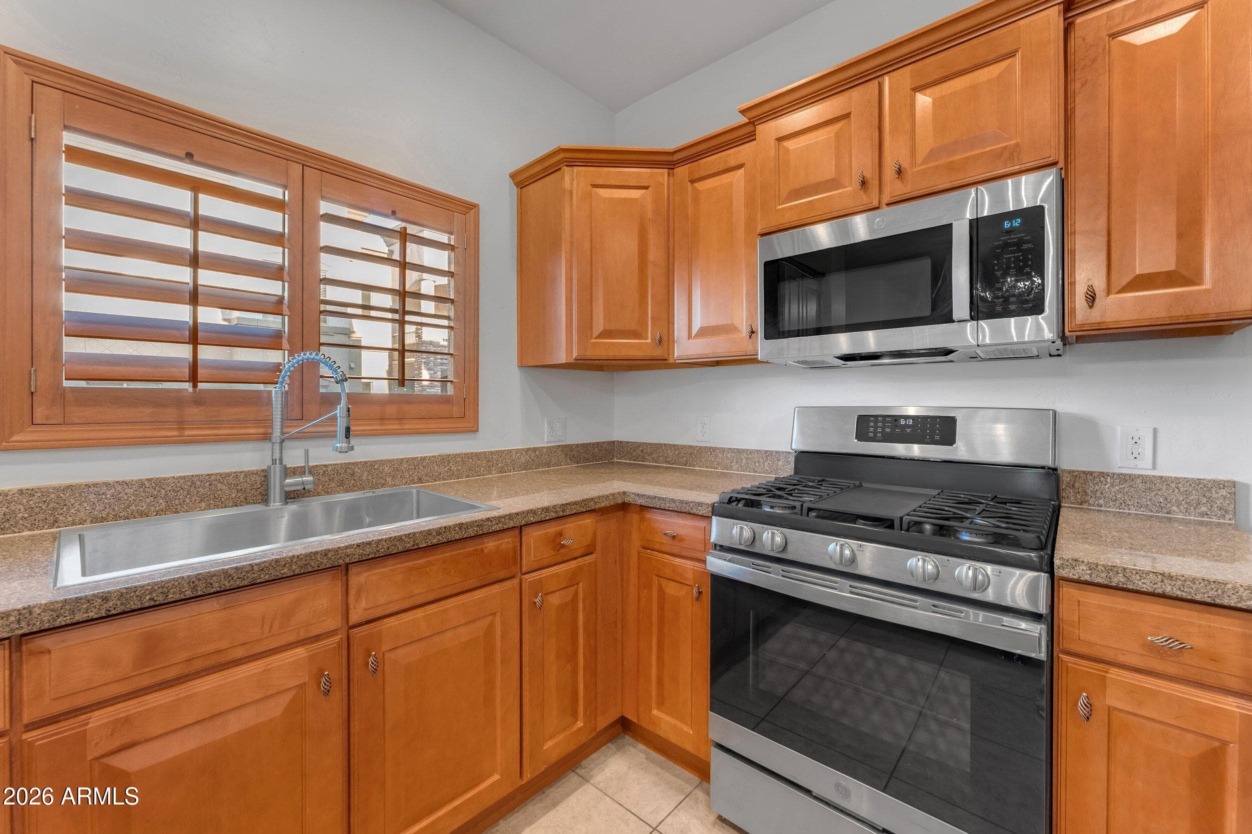 5450 E Deer Valley Drive 2206, Phoenix, AZ 85054 — photo 10 of 56