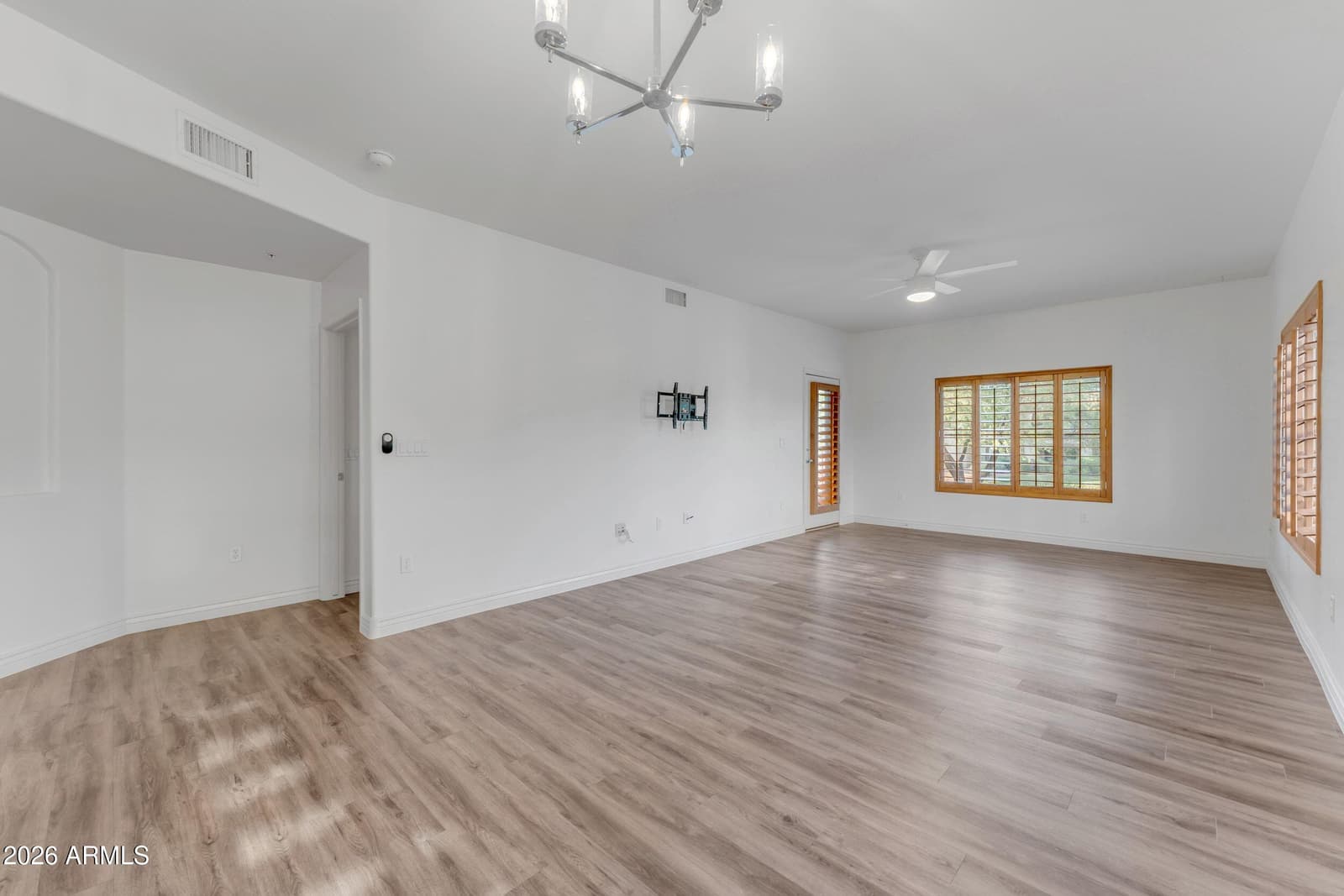 5450 E Deer Valley Drive 2206, Phoenix, AZ 85054 — photo 12 of 56