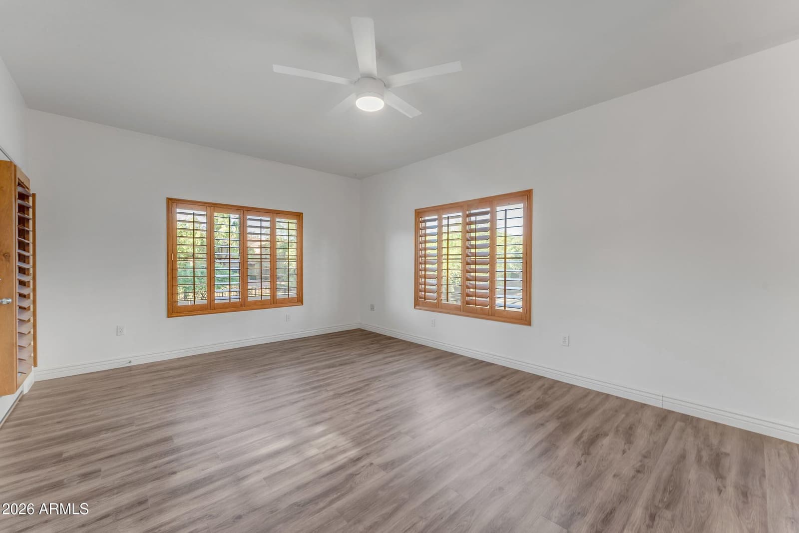 5450 E Deer Valley Drive 2206, Phoenix, AZ 85054 — photo 16 of 56