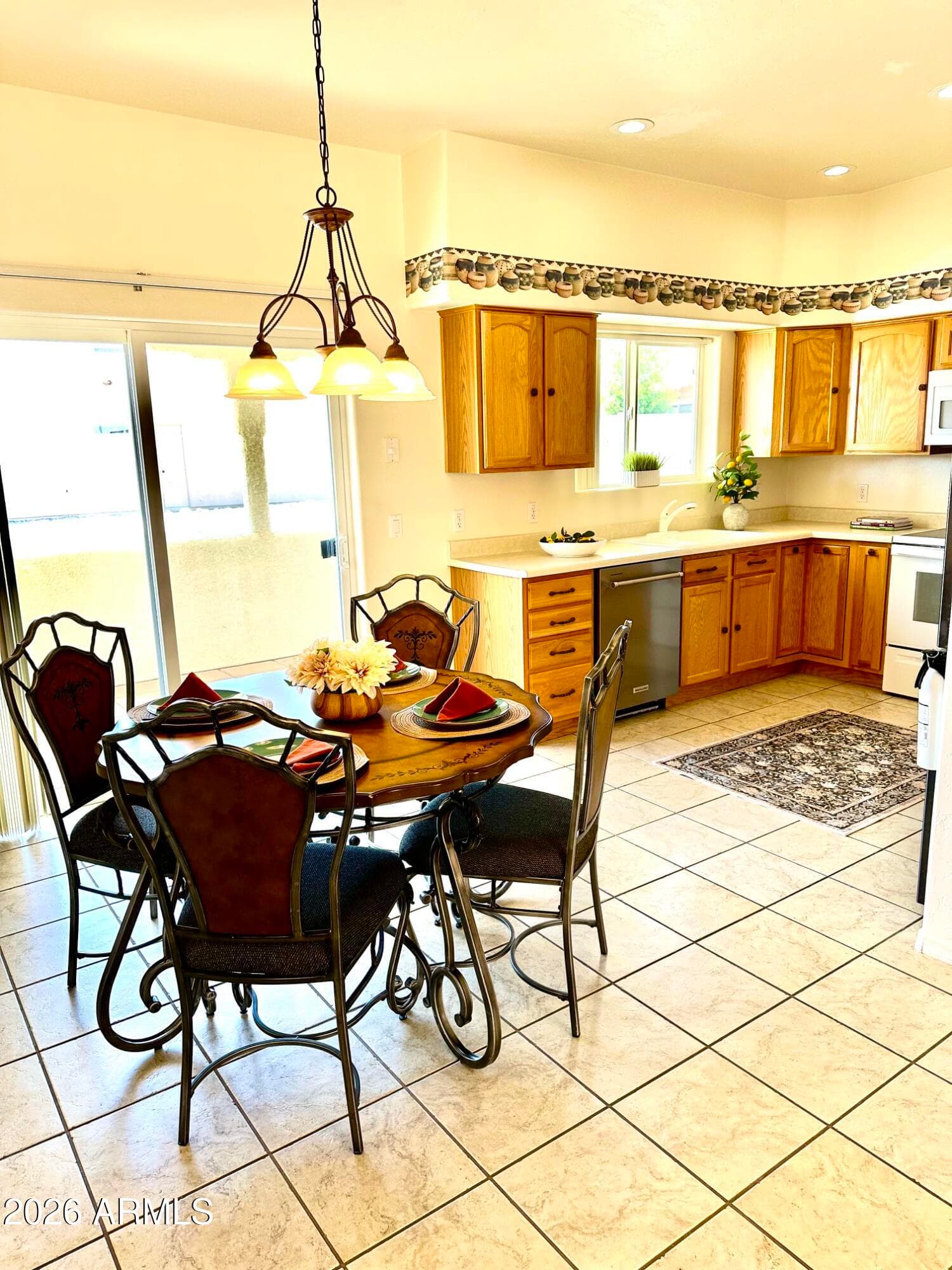 384 S Taylors Trail, Sierra Vista, AZ 85635 — photo 16 of 40