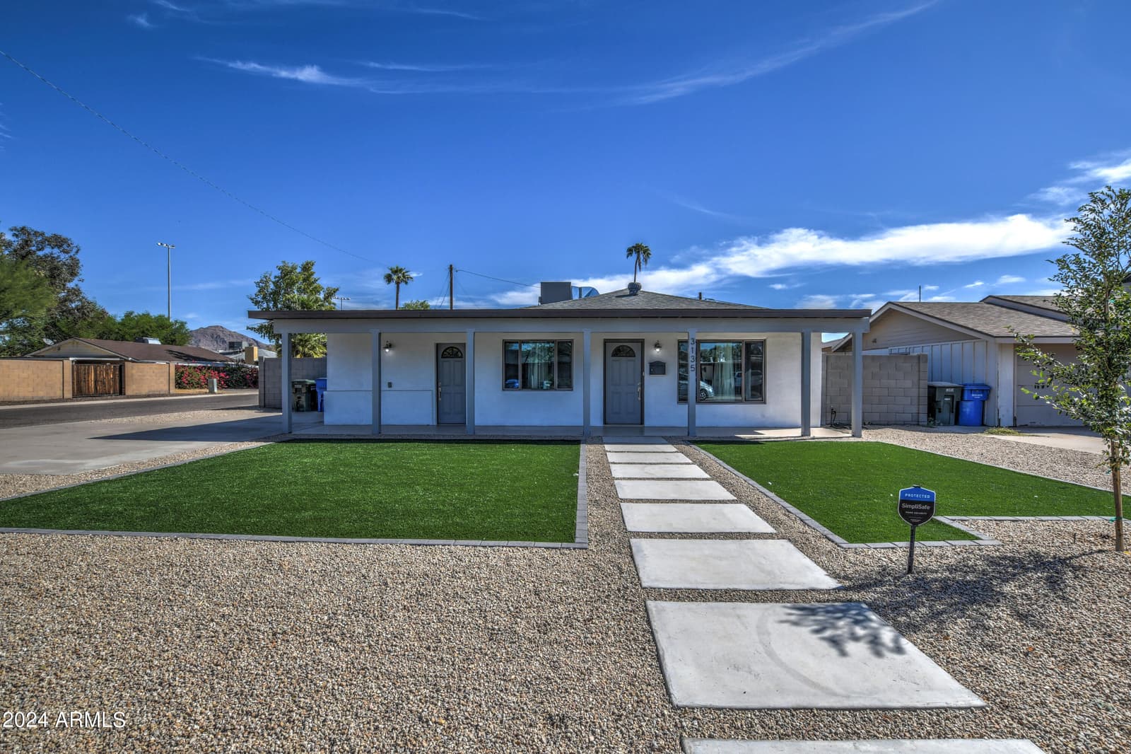 3135 N 34TH Street, Phoenix, AZ 85018 — photo 2 of 32