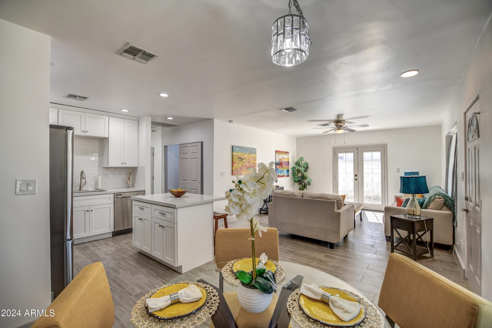 3135 N 34TH Street, Phoenix, AZ 85018 — photo 6 of 32
